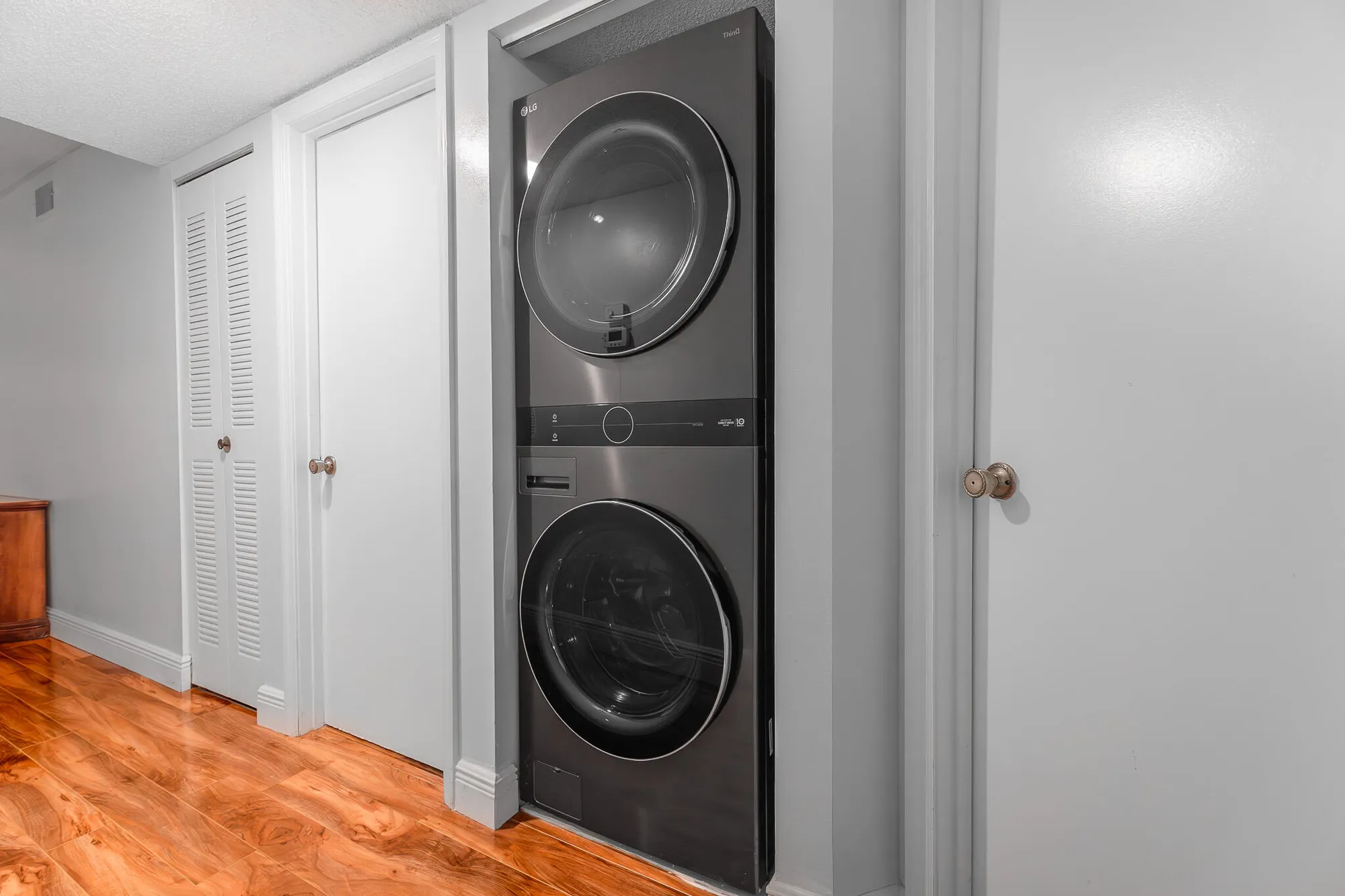 Property Slideshow image 19 of 31 | 331 sw south river dr 107, Stuart, FL, 34997