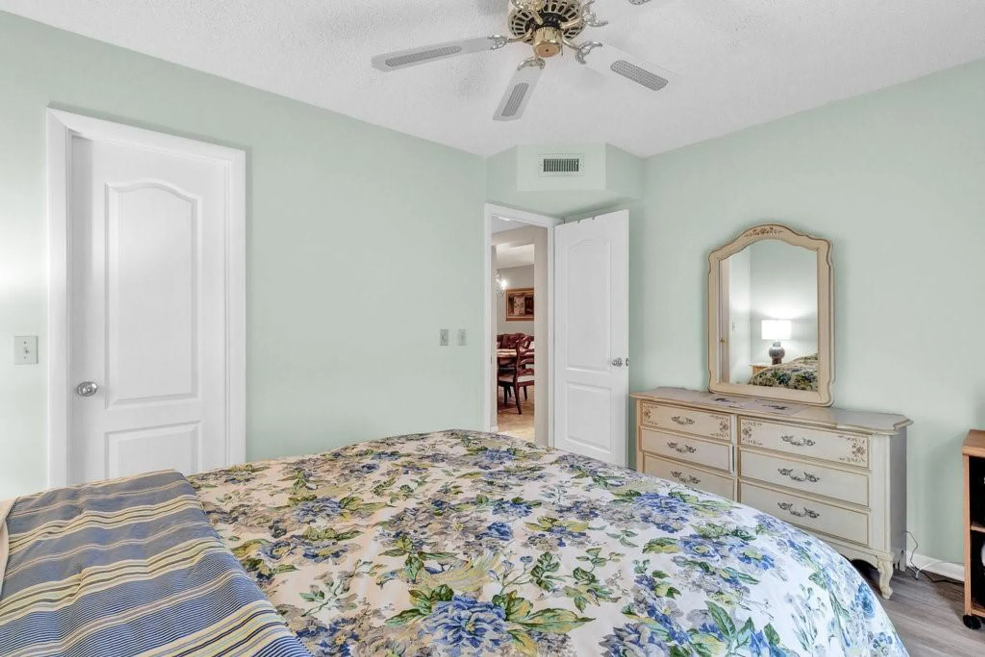 Property Slideshow image 19 of 35 | 9 plantation dr 104, Vero Beach, FL, 32966