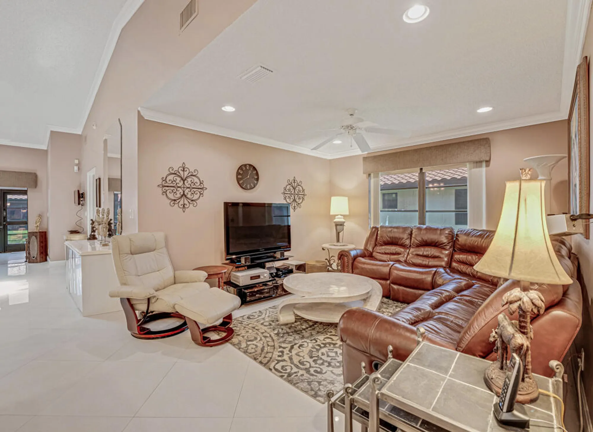 Property Slideshow image 16 of 47 | 6069 sunny pointe cir, Delray Beach, FL, 33484