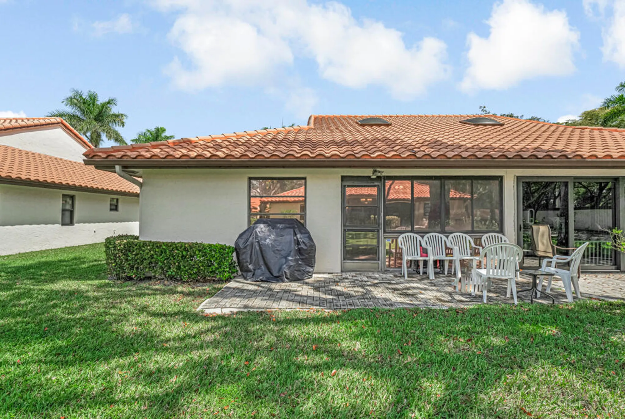 Property Slideshow image 31 of 47 | 6069 sunny pointe cir, Delray Beach, FL, 33484