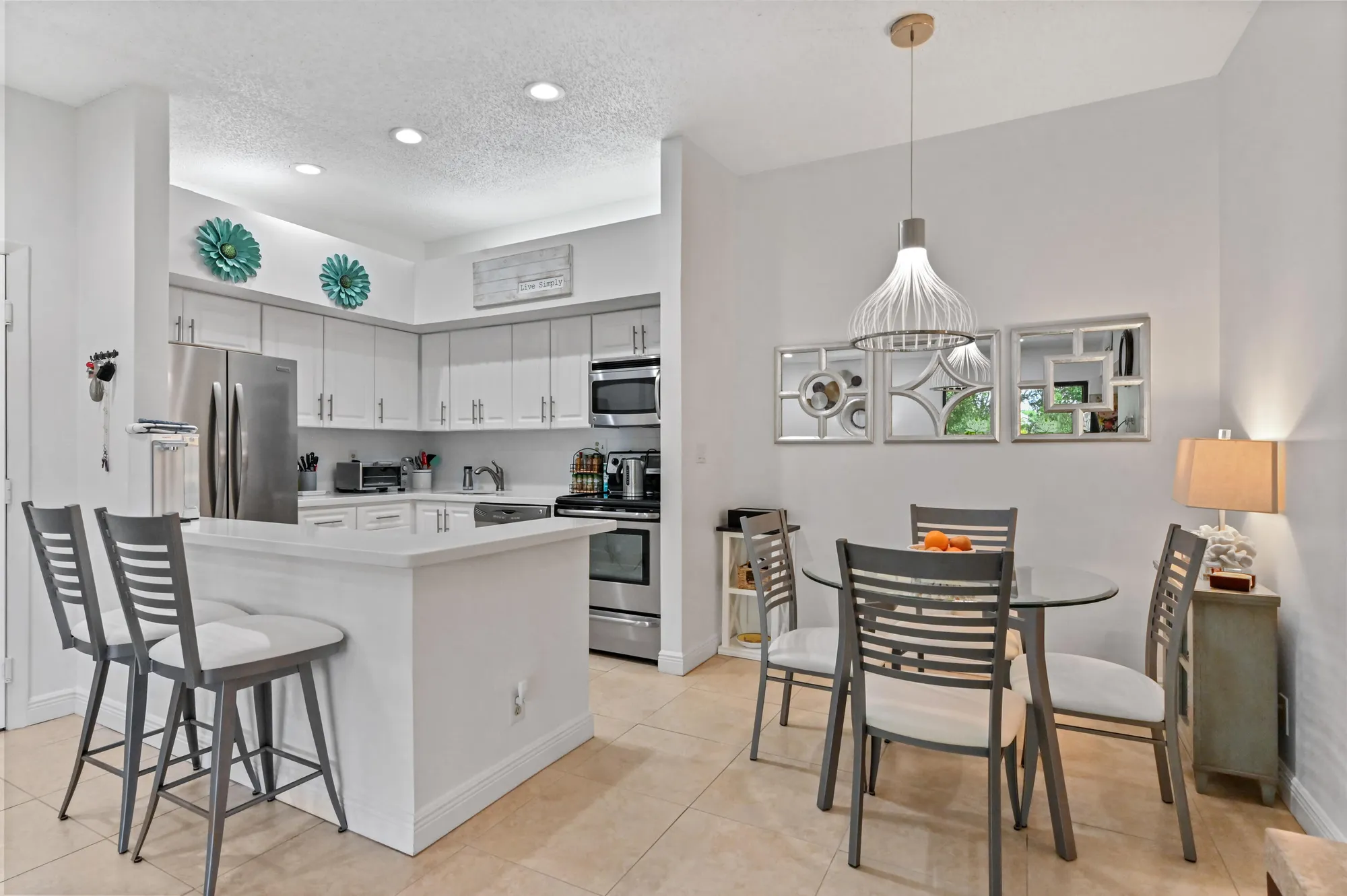 Property Slideshow image 8 of 55 | 15492 lakes of delray blvd apt 203, Delray Beach, FL, 33484