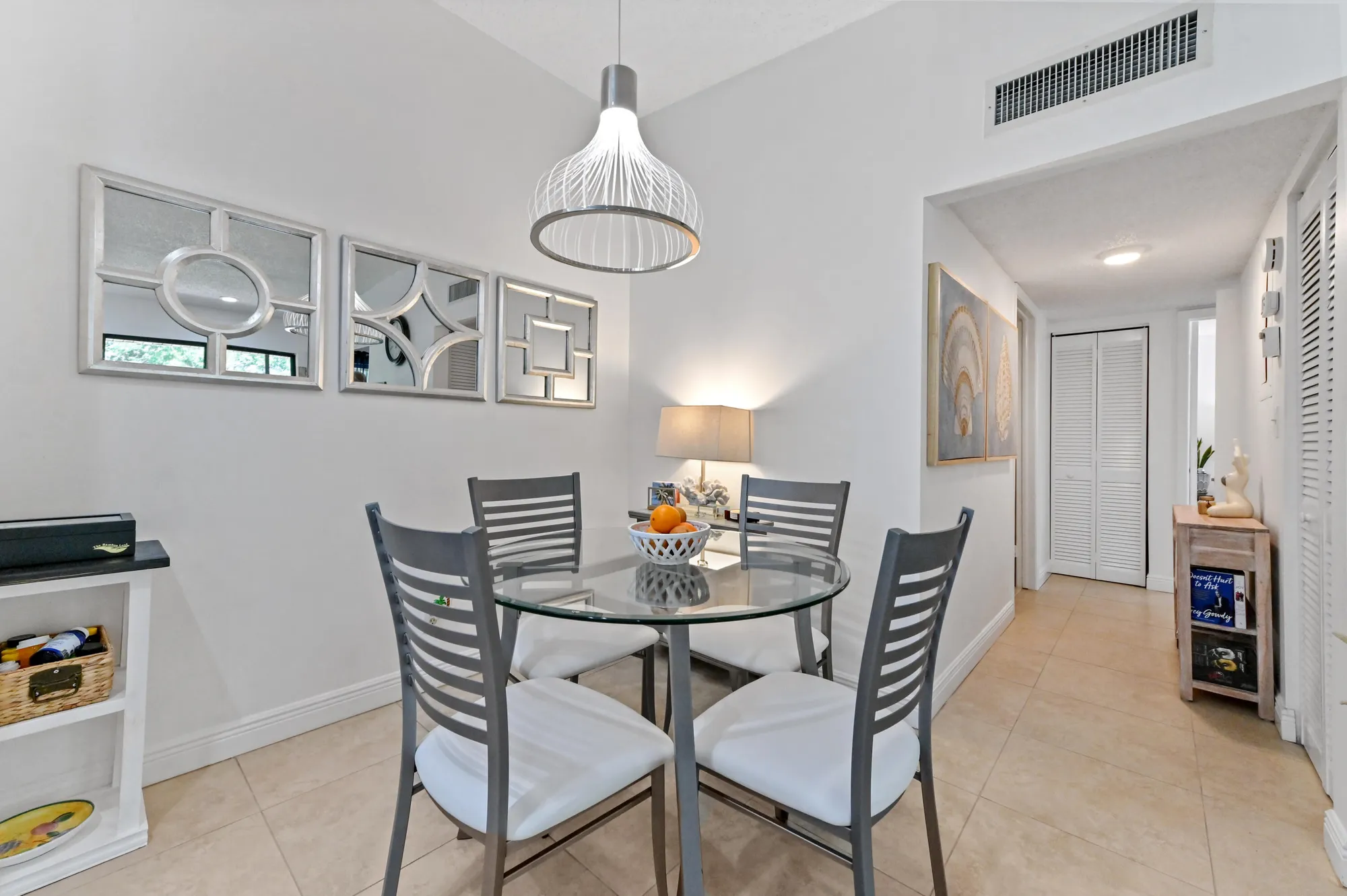 Property Slideshow image 9 of 55 | 15492 lakes of delray blvd apt 203, Delray Beach, FL, 33484