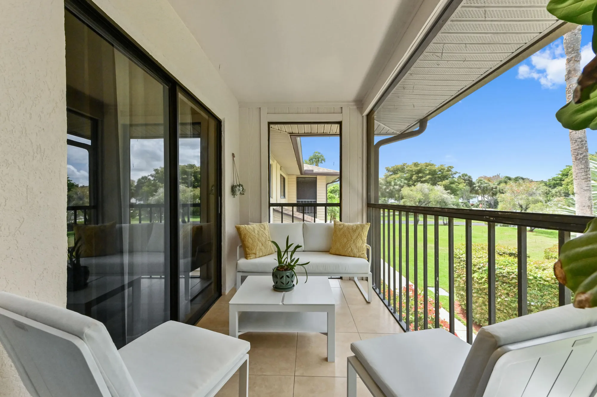 Property Slideshow image 18 of 55 | 15492 lakes of delray blvd apt 203, Delray Beach, FL, 33484