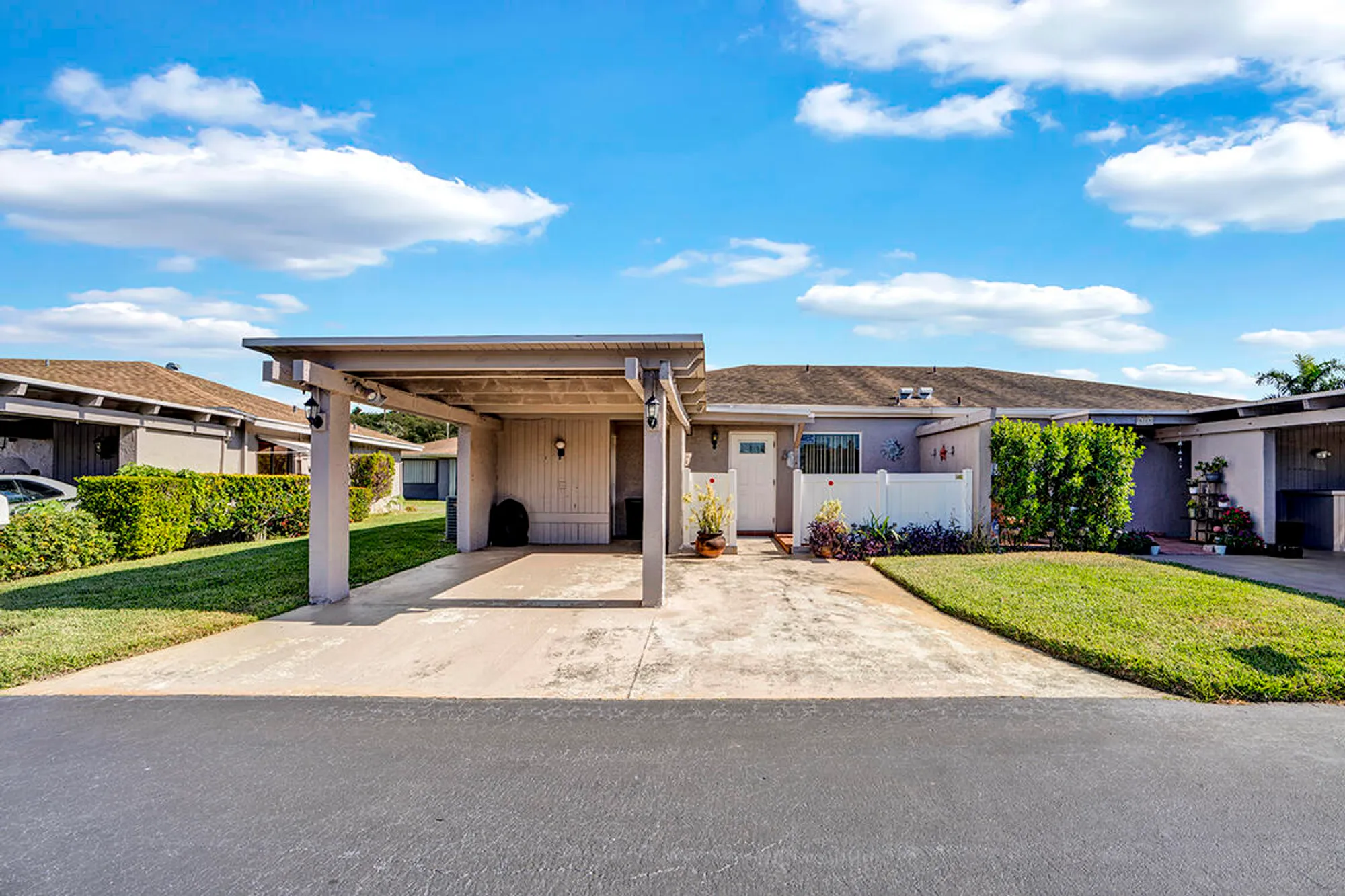 Property Slideshow image 27 of 43 | 6722 moonlit dr, Delray Beach, FL, 33446