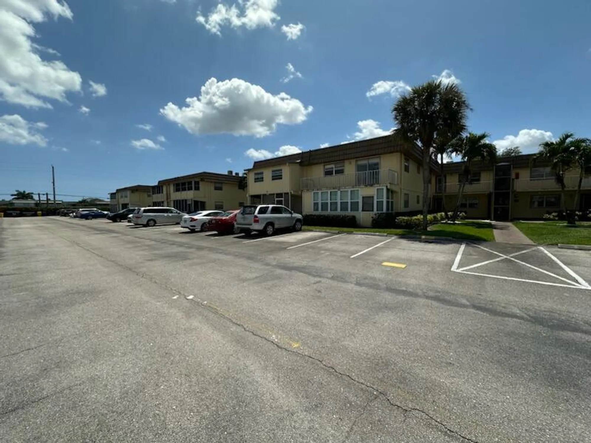 Property Slideshow image 11 of 15 | 155 saxony d, Delray Beach, FL, 33446