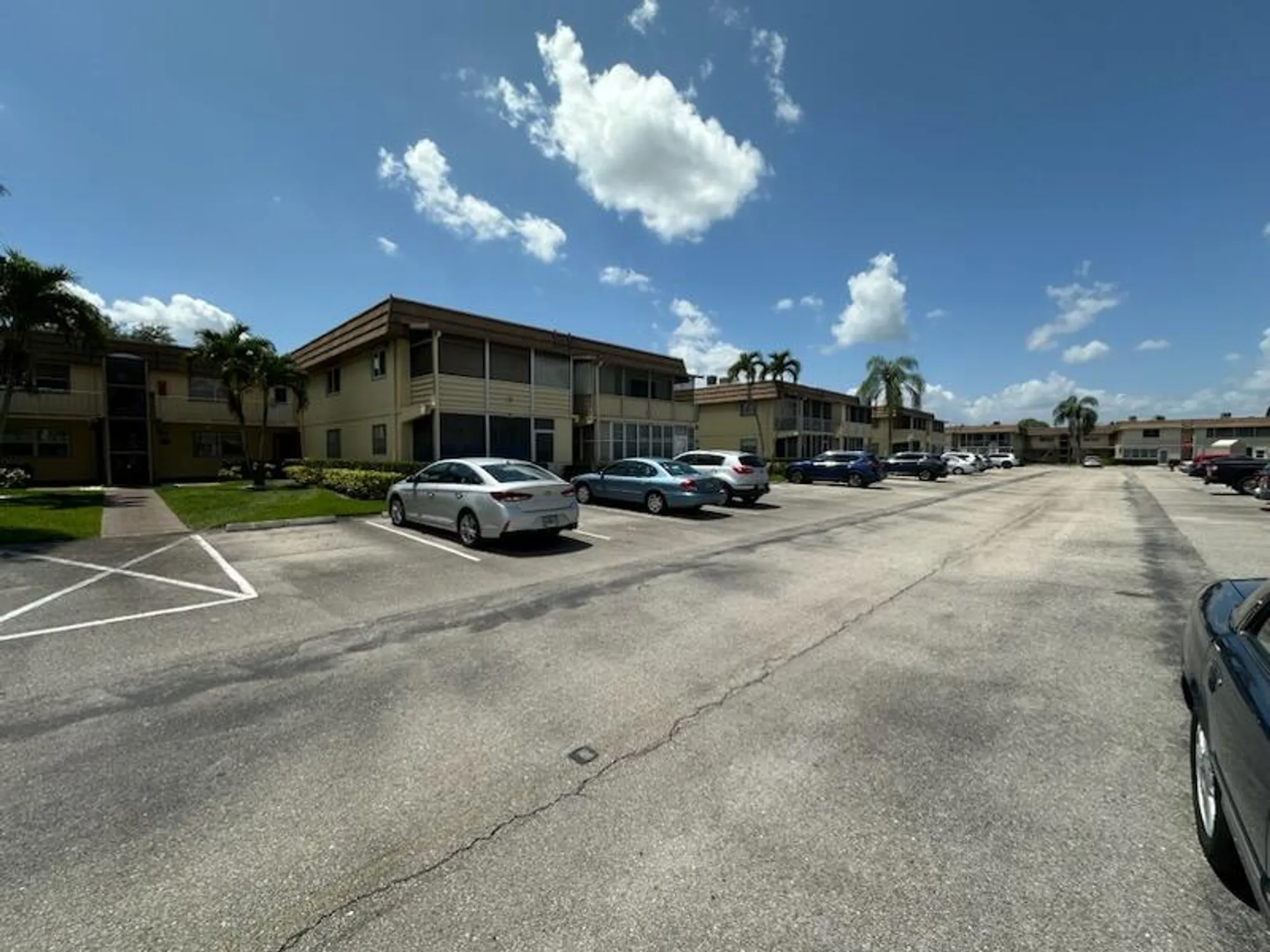 Property Slideshow image 12 of 15 | 155 saxony d, Delray Beach, FL, 33446