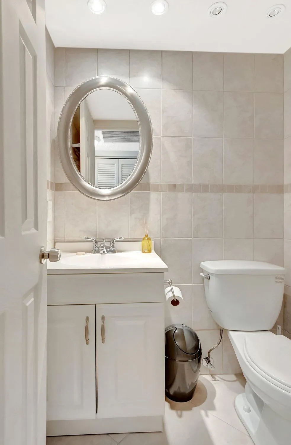 Property Slideshow image 12 of 75 | 2043 cambridge c, Deerfield Beach, FL, 33442