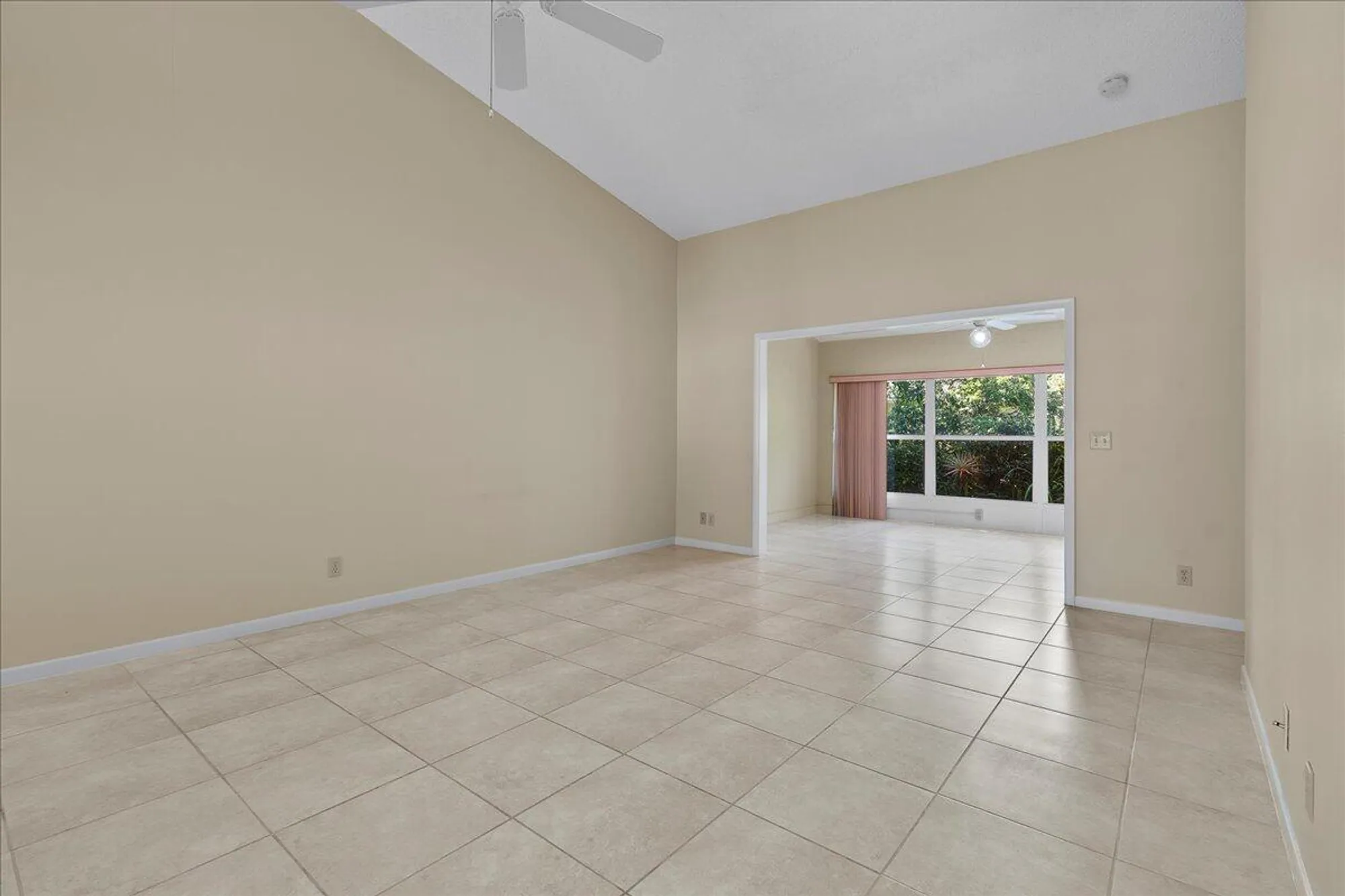 Property Slideshow image 10 of 41 | 10862 se sea pines cir, Hobe Sound, FL, 33455