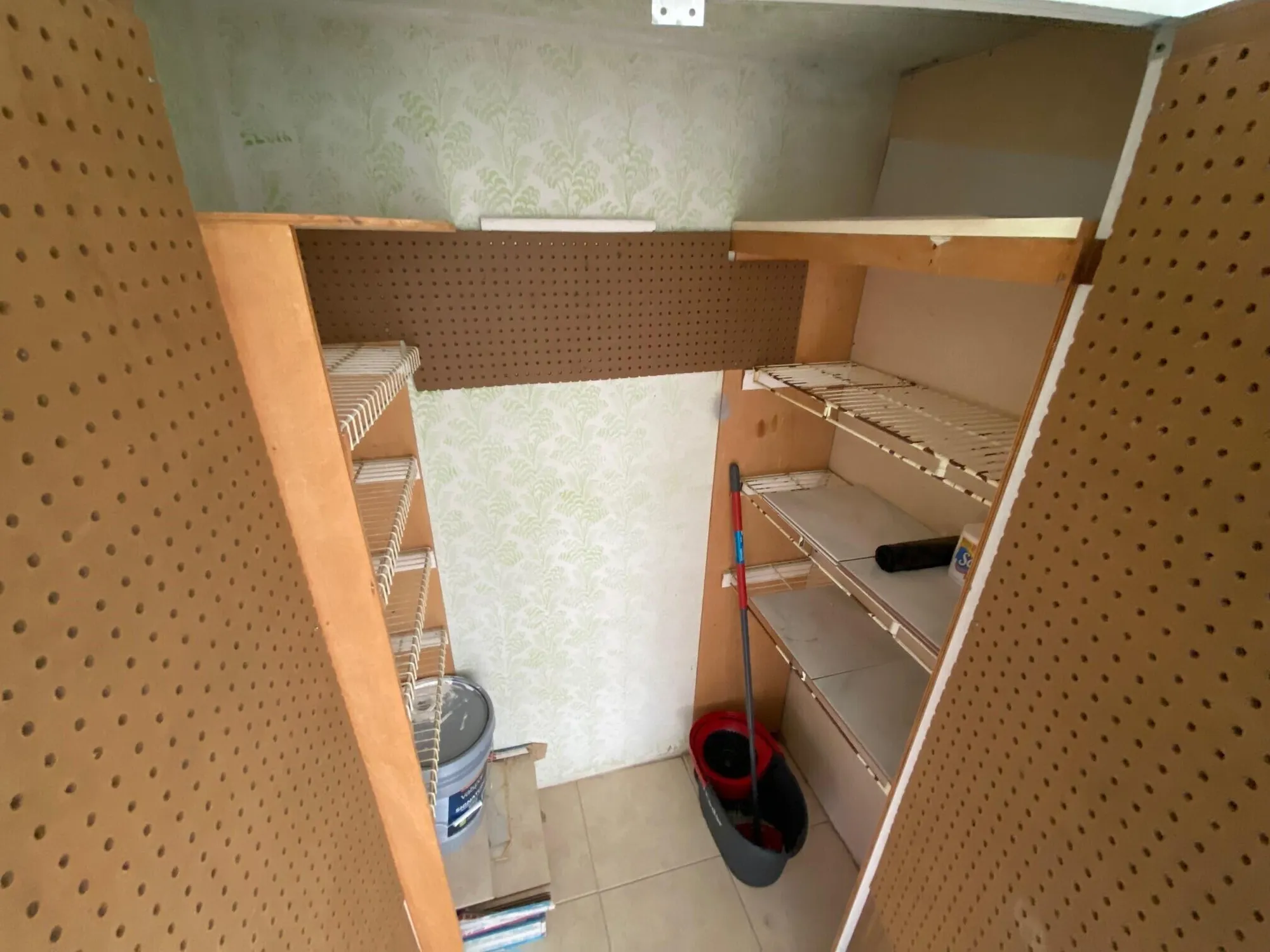 Property Slideshow image 12 of 32 | 224 chatham k, West Palm Beach, FL, 33417