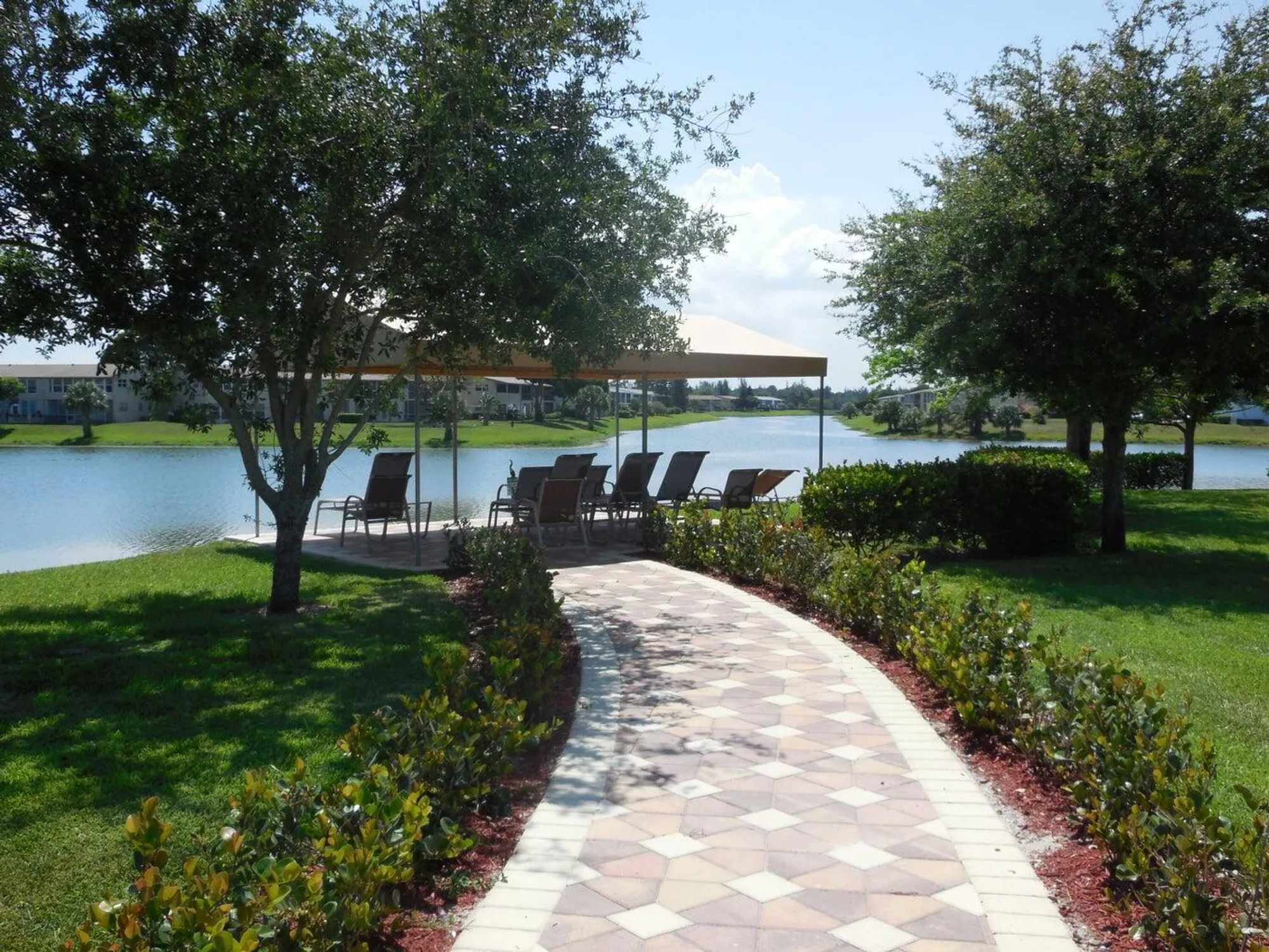 Property Slideshow image 28 of 32 | 224 chatham k, West Palm Beach, FL, 33417