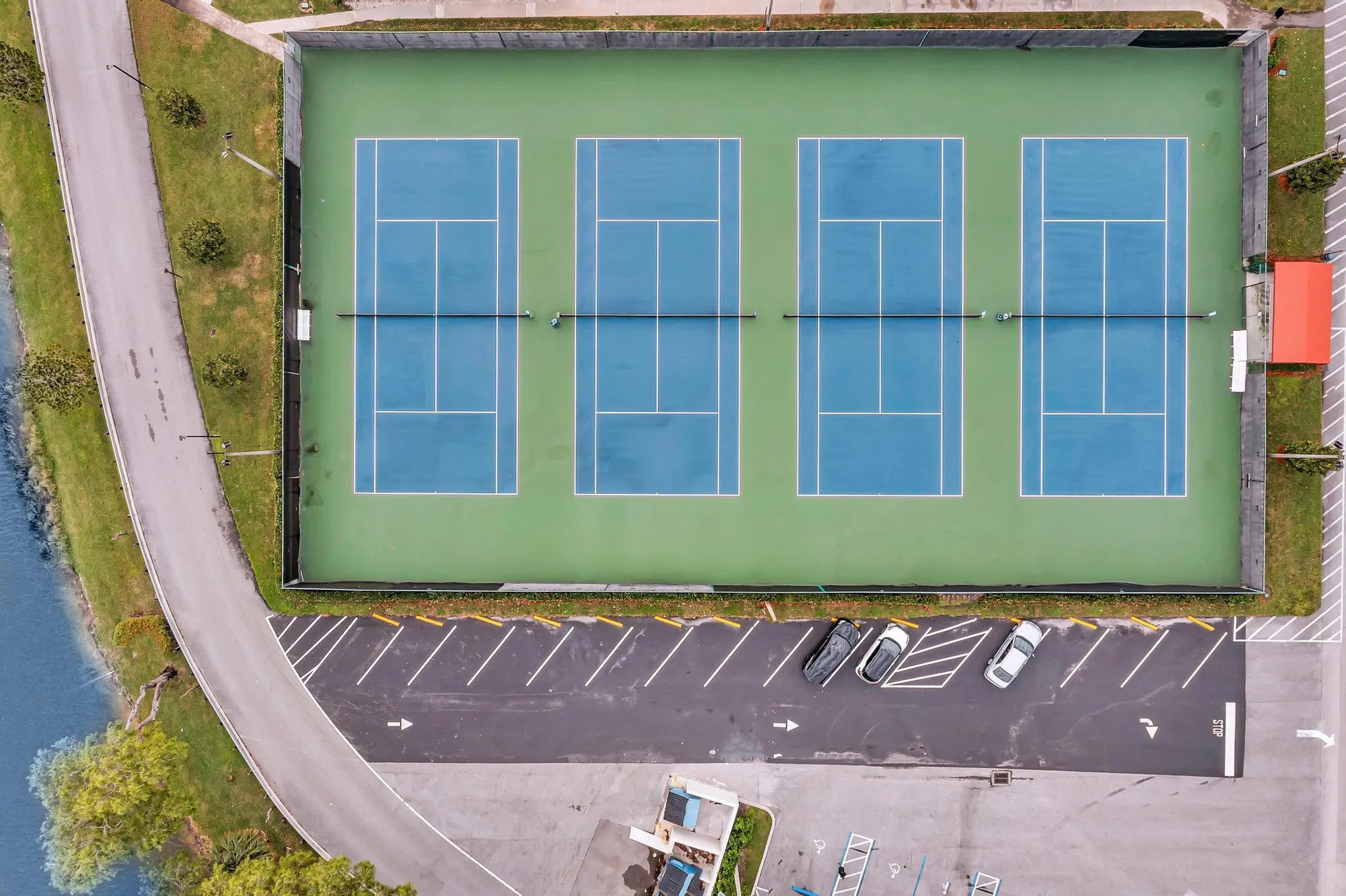 Property Slideshow image 39 of 60 | 576 fanshaw n # 576, Boca Raton, FL, 33434