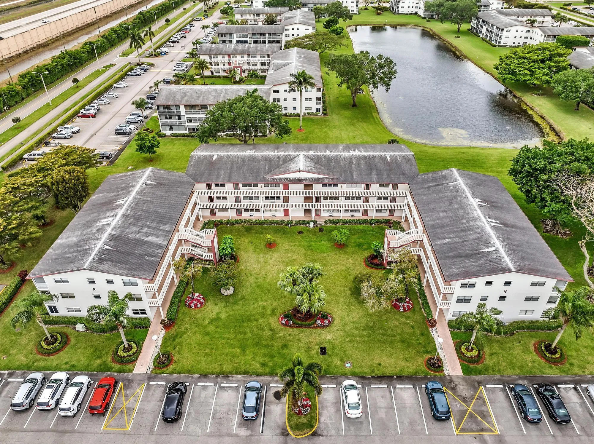 Property Slideshow image 59 of 60 | 576 fanshaw n # 576, Boca Raton, FL, 33434