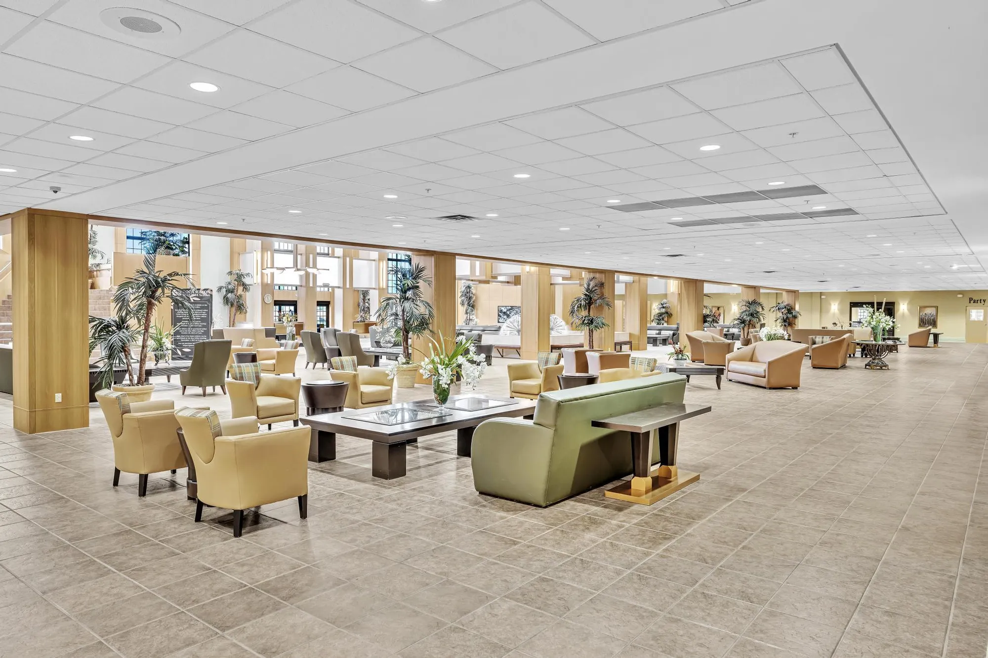 Property Slideshow image 50 of 60 | 576 fanshaw n # 576, Boca Raton, FL, 33434