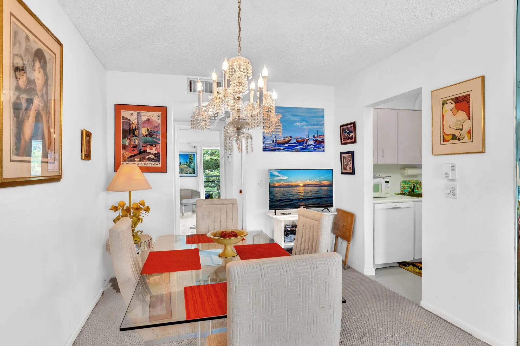 Property Slideshow image 5 of 60 | 576 fanshaw n # 576, Boca Raton, FL, 33434