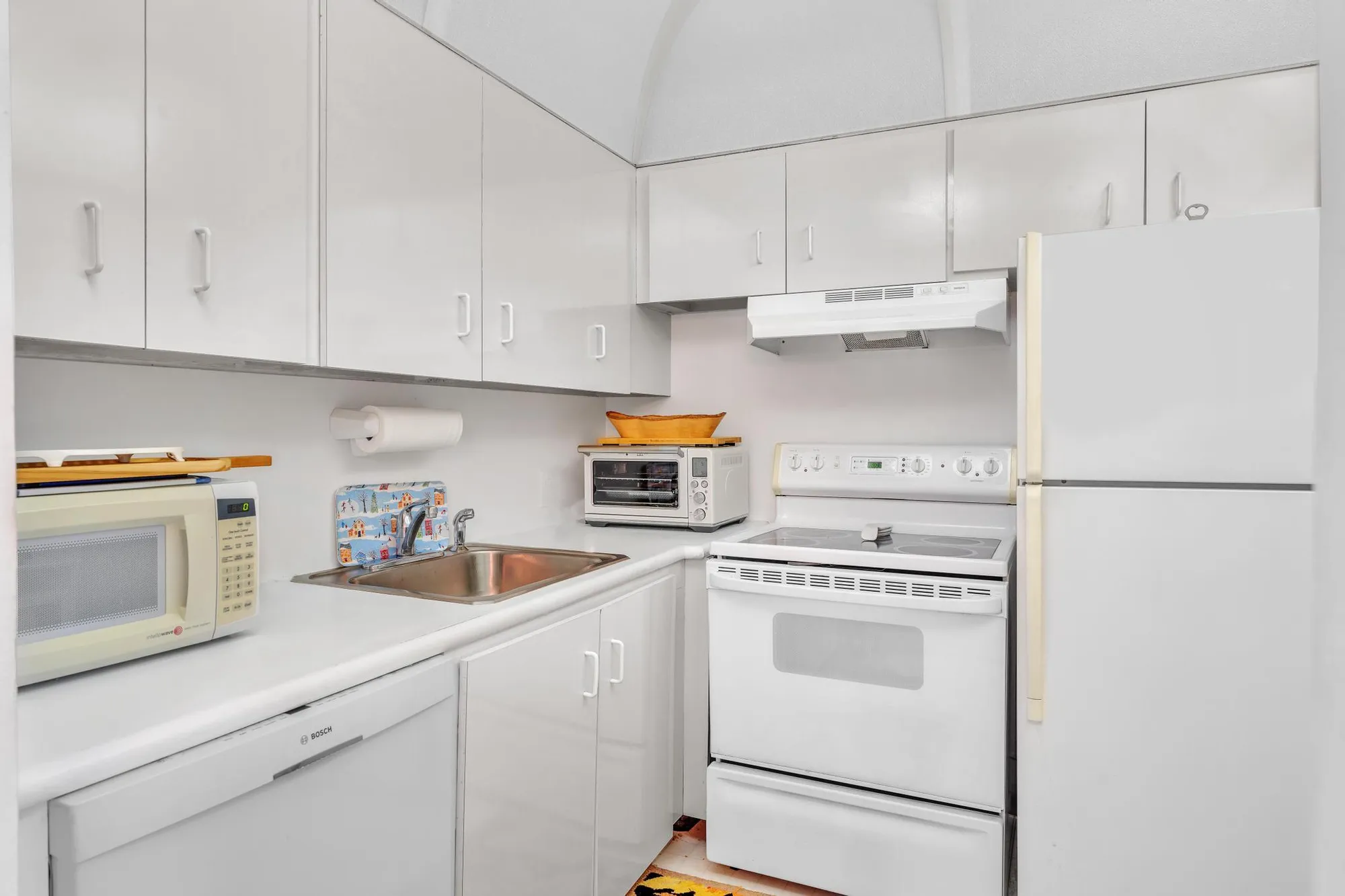 Property Slideshow image 12 of 60 | 576 fanshaw n # 576, Boca Raton, FL, 33434