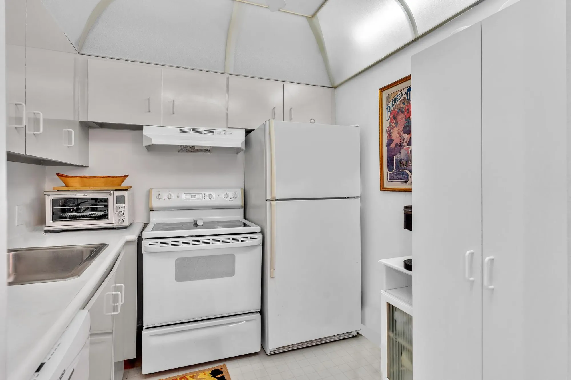 Property Slideshow image 13 of 60 | 576 fanshaw n # 576, Boca Raton, FL, 33434