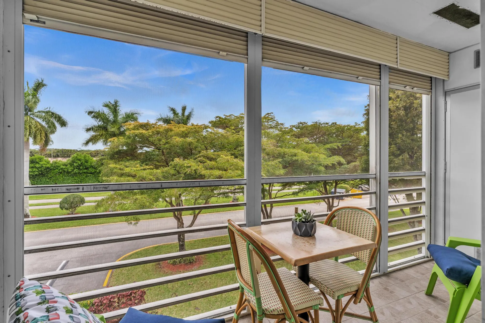 Property Slideshow image 16 of 60 | 576 fanshaw n # 576, Boca Raton, FL, 33434