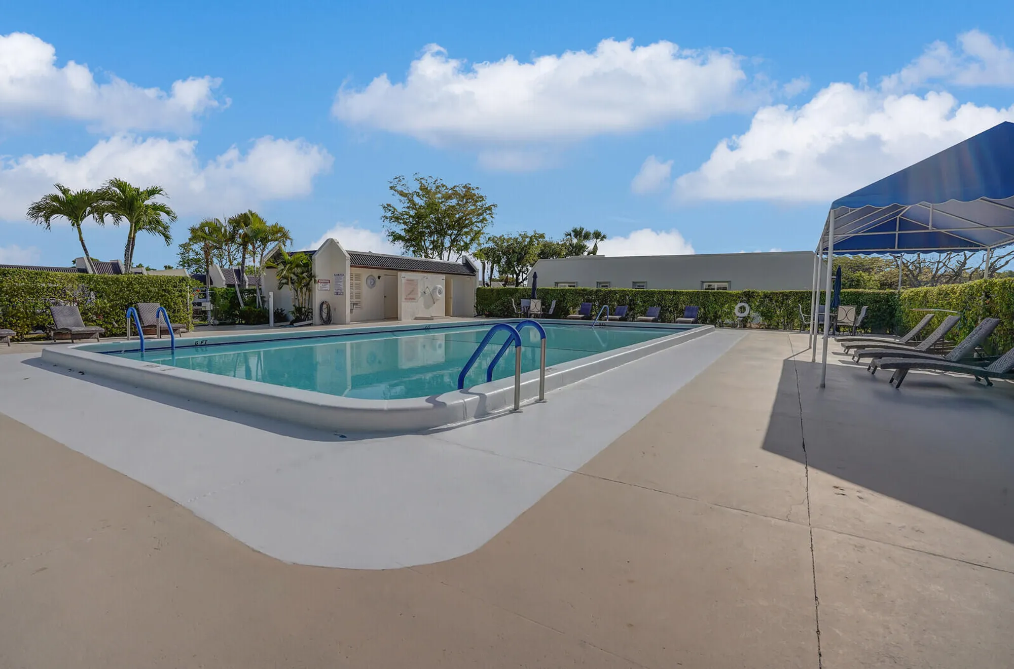 Property Slideshow image 38 of 45 | 122 lake rebecca dr, West Palm Beach, FL, 33411