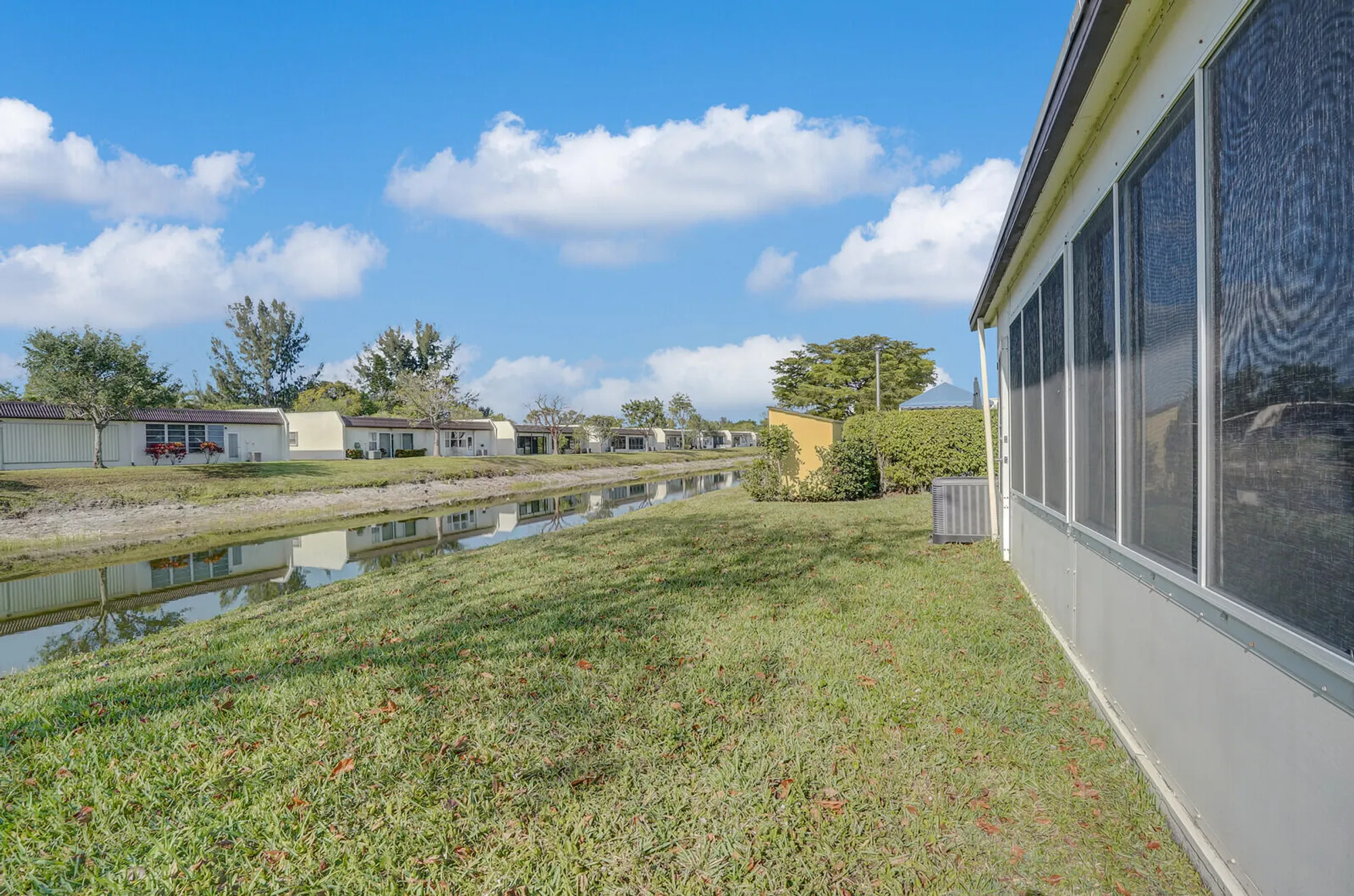 Property Slideshow image 33 of 45 | 122 lake rebecca dr, West Palm Beach, FL, 33411