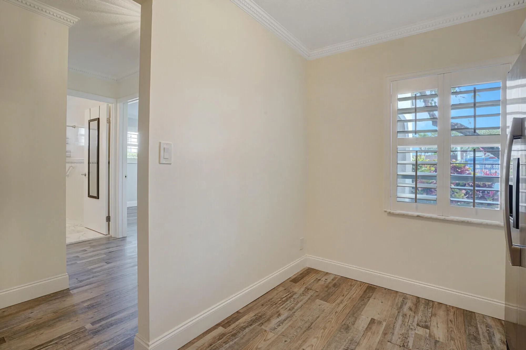 Property Slideshow image 17 of 45 | 122 lake rebecca dr, West Palm Beach, FL, 33411