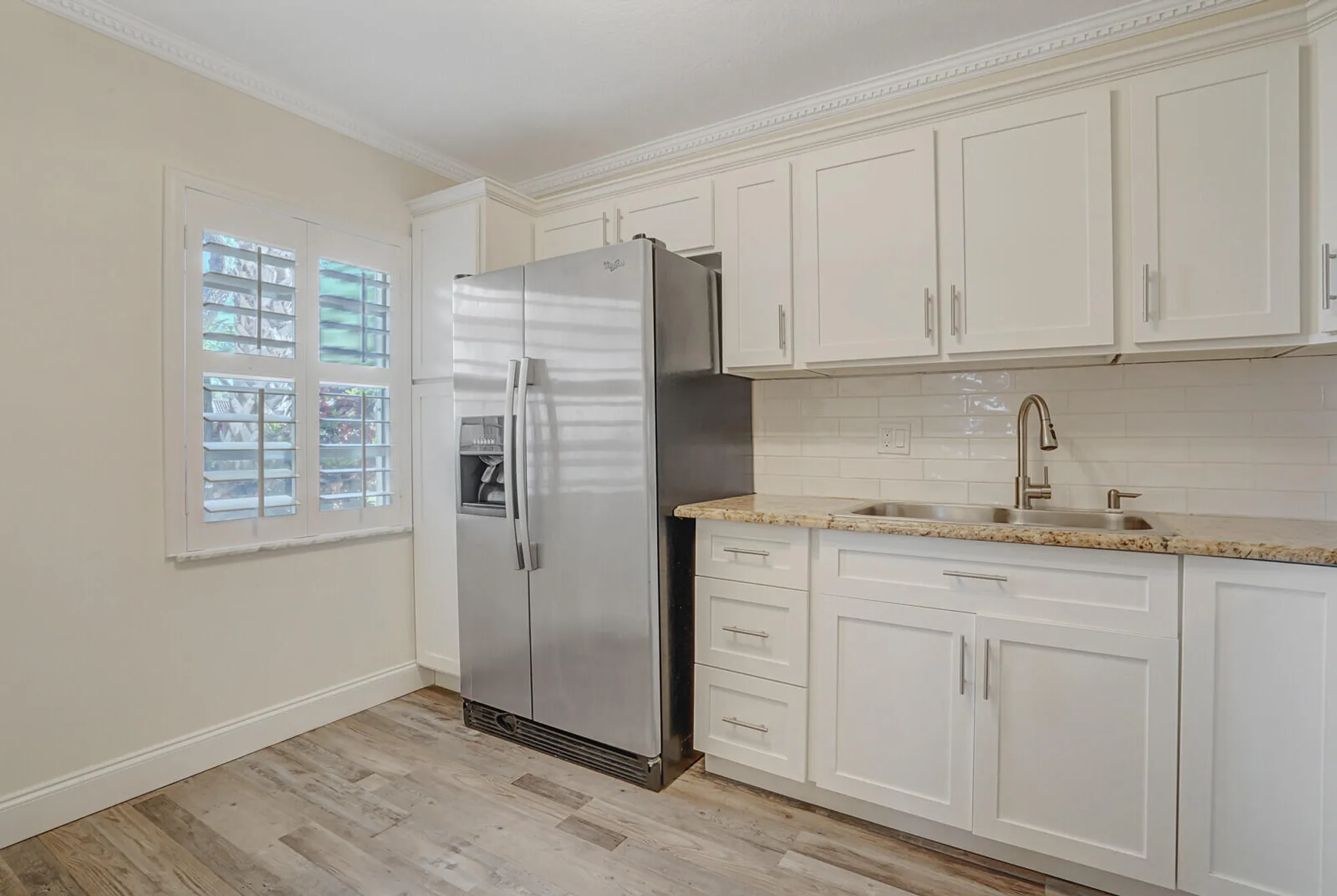 Property Slideshow image 12 of 45 | 122 lake rebecca dr, West Palm Beach, FL, 33411