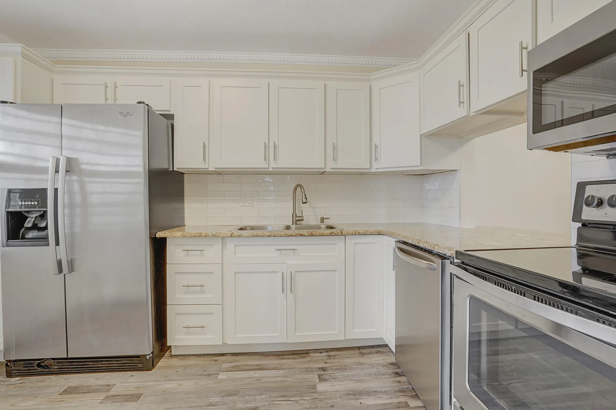 Property Slideshow image 14 of 45 | 122 lake rebecca dr, West Palm Beach, FL, 33411