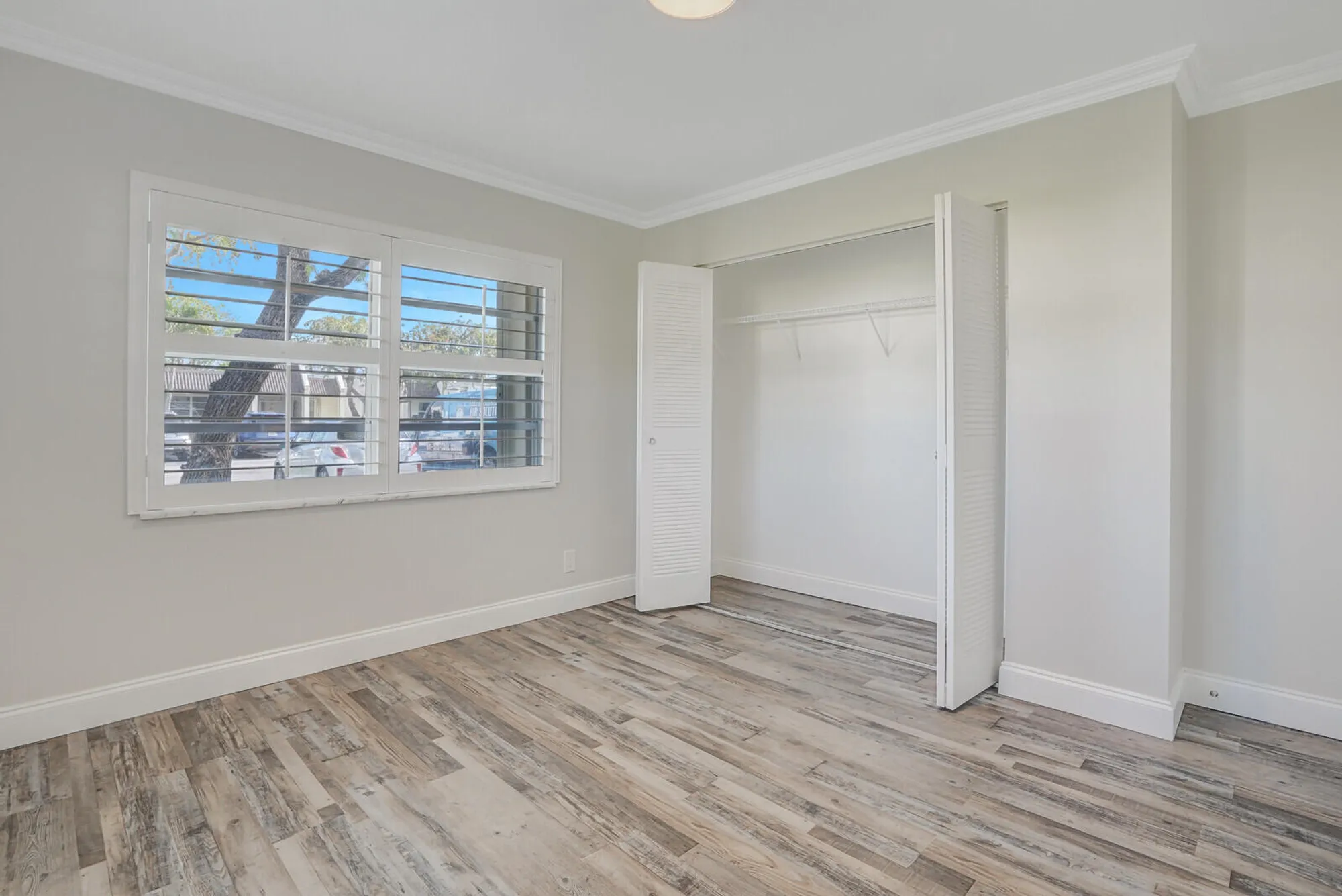 Property Slideshow image 24 of 45 | 122 lake rebecca dr, West Palm Beach, FL, 33411