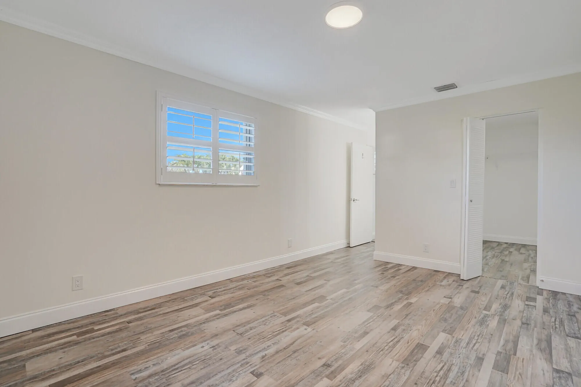 Property Slideshow image 20 of 45 | 122 lake rebecca dr, West Palm Beach, FL, 33411