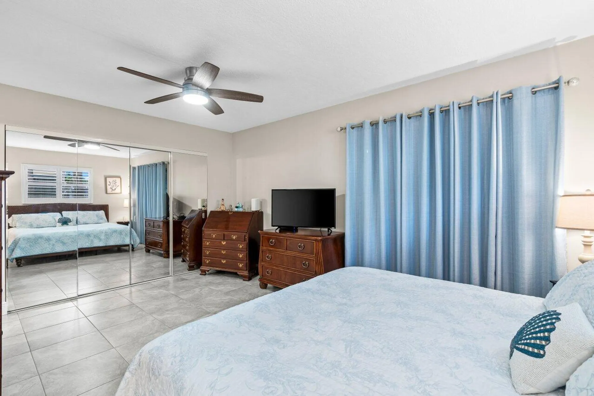 Property Slideshow image 13 of 33 | 201 normandy e unit e, Delray Beach, FL, 33484