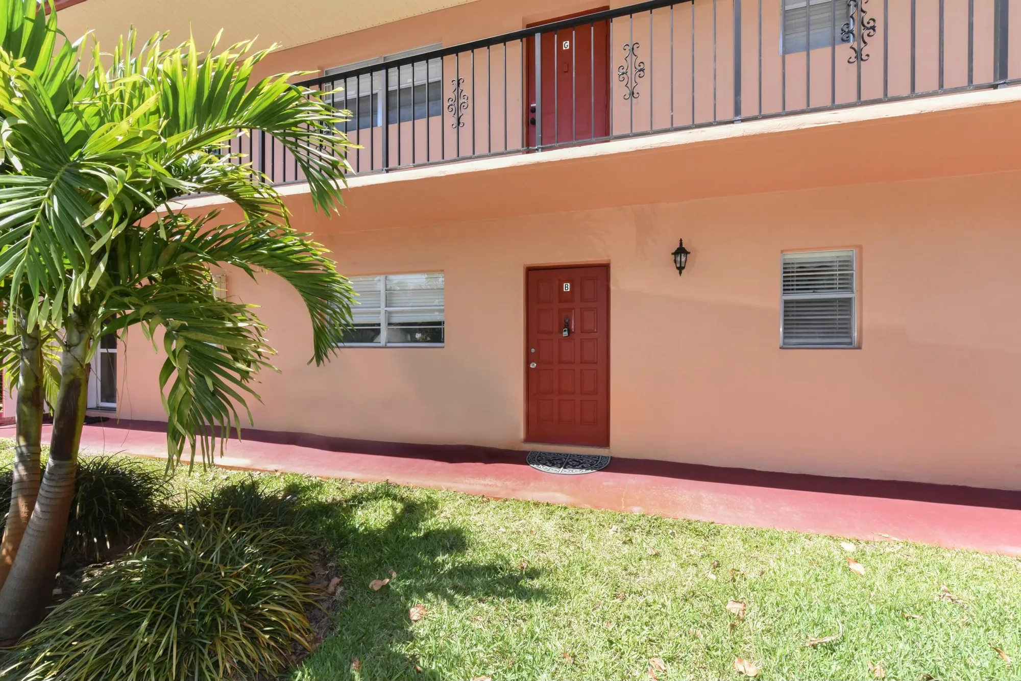 Property Slideshow image 3 of 53 | 1999 sw palm city rd b, Stuart, FL, 34994