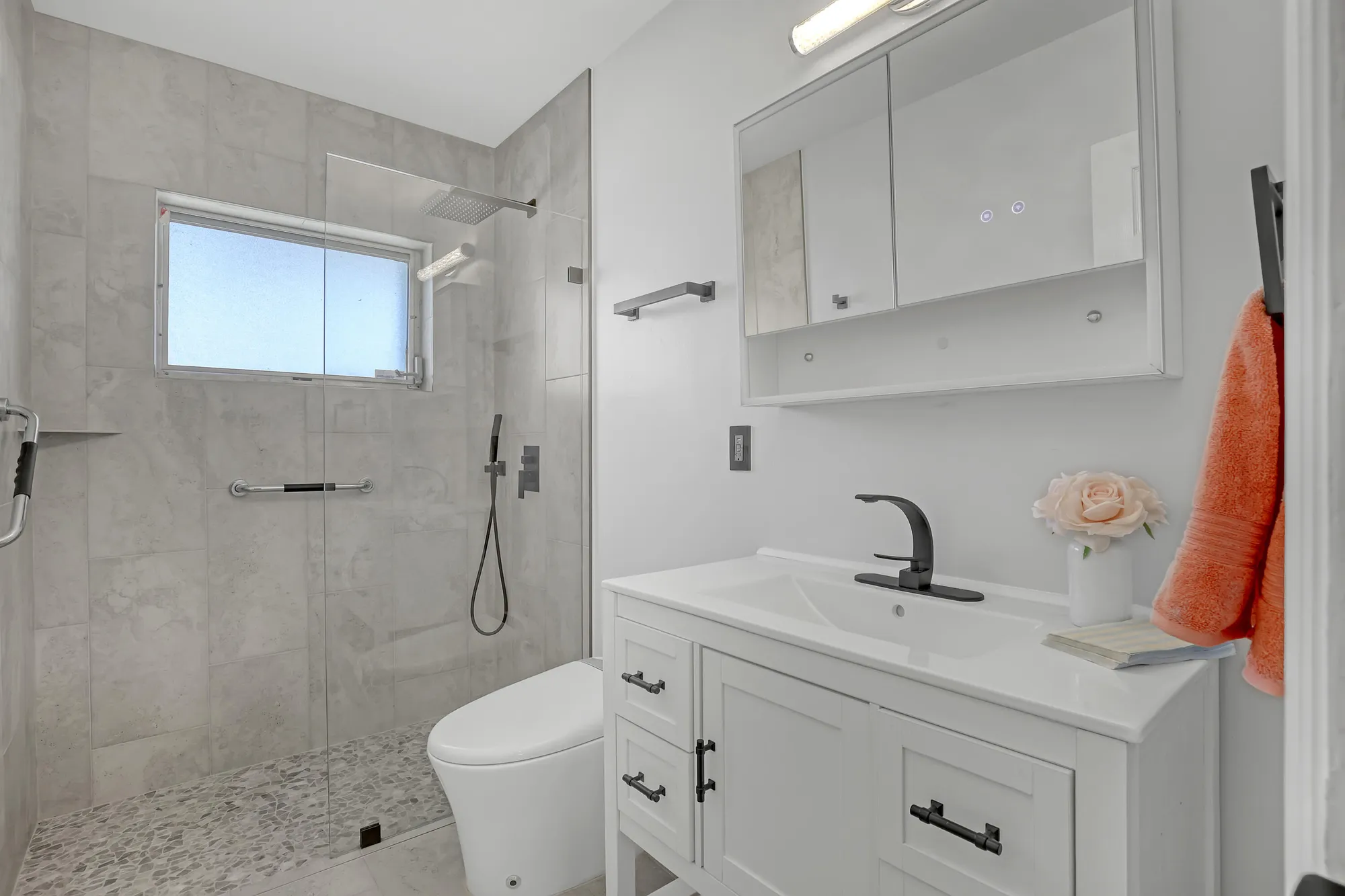Property Slideshow image 22 of 48 | 2894 crosley dr g, West Palm Beach, FL, 33415