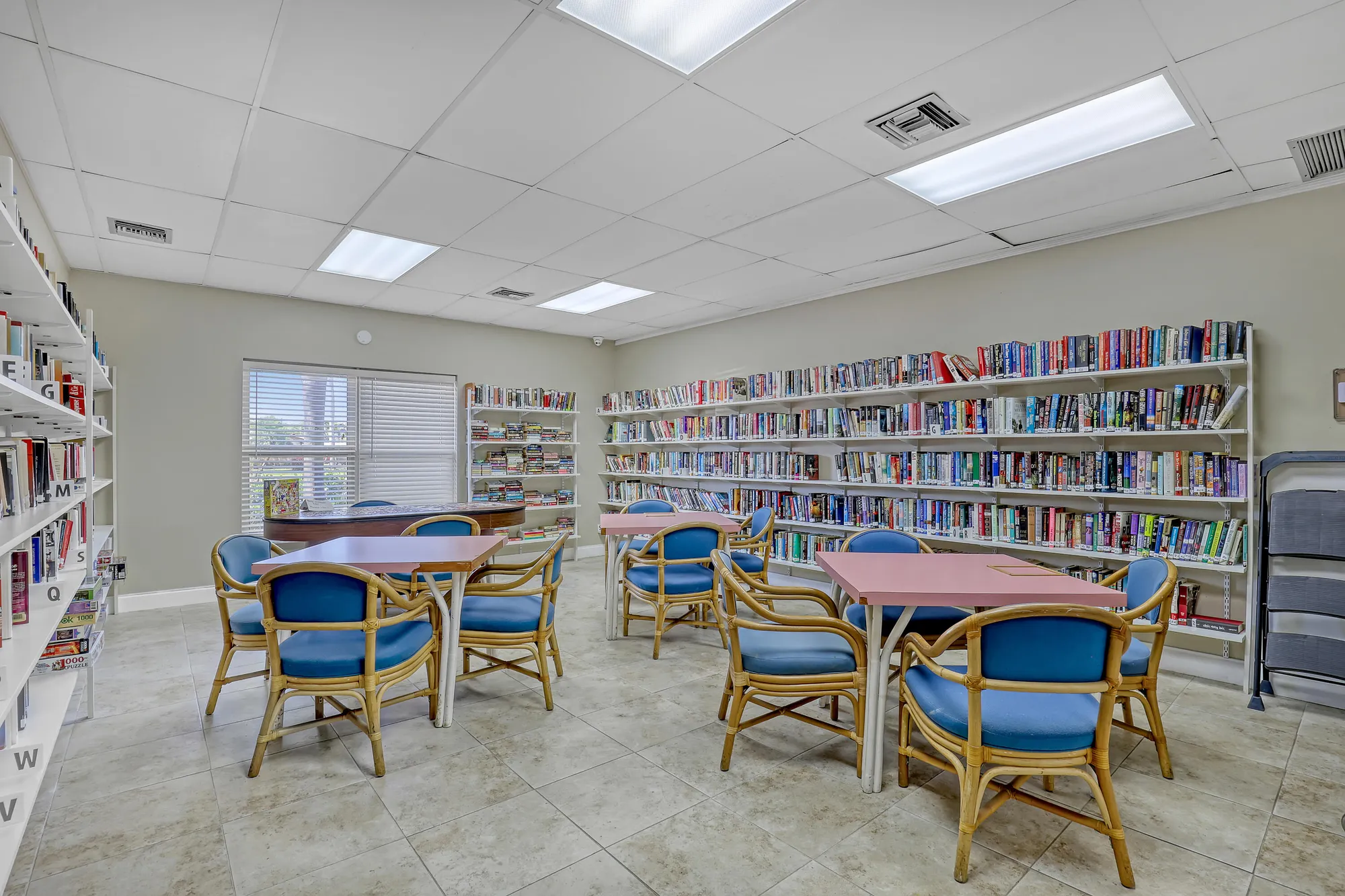 Property Slideshow image 33 of 48 | 2894 crosley dr g, West Palm Beach, FL, 33415