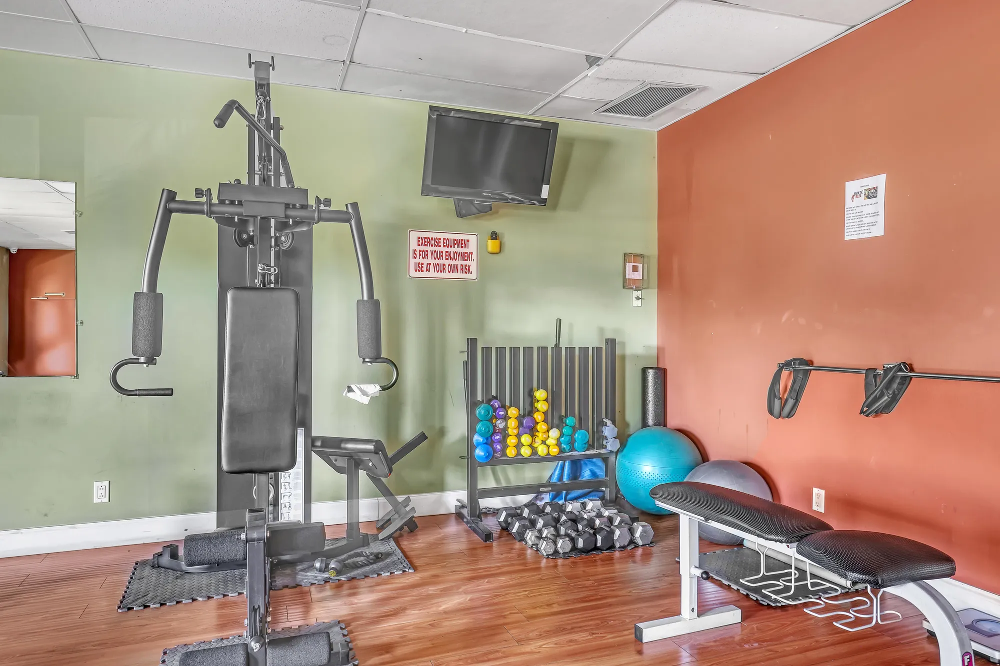 Property Slideshow image 35 of 48 | 2894 crosley dr g, West Palm Beach, FL, 33415