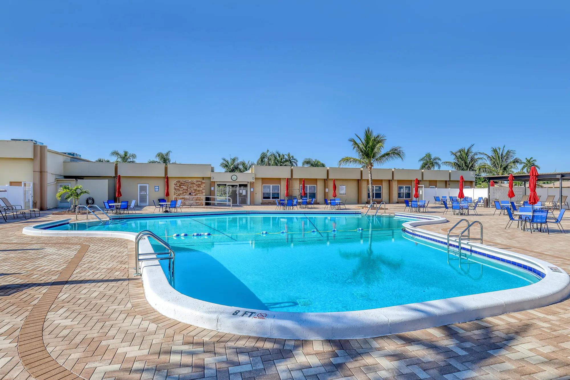 Property Slideshow image 44 of 48 | 2894 crosley dr g, West Palm Beach, FL, 33415