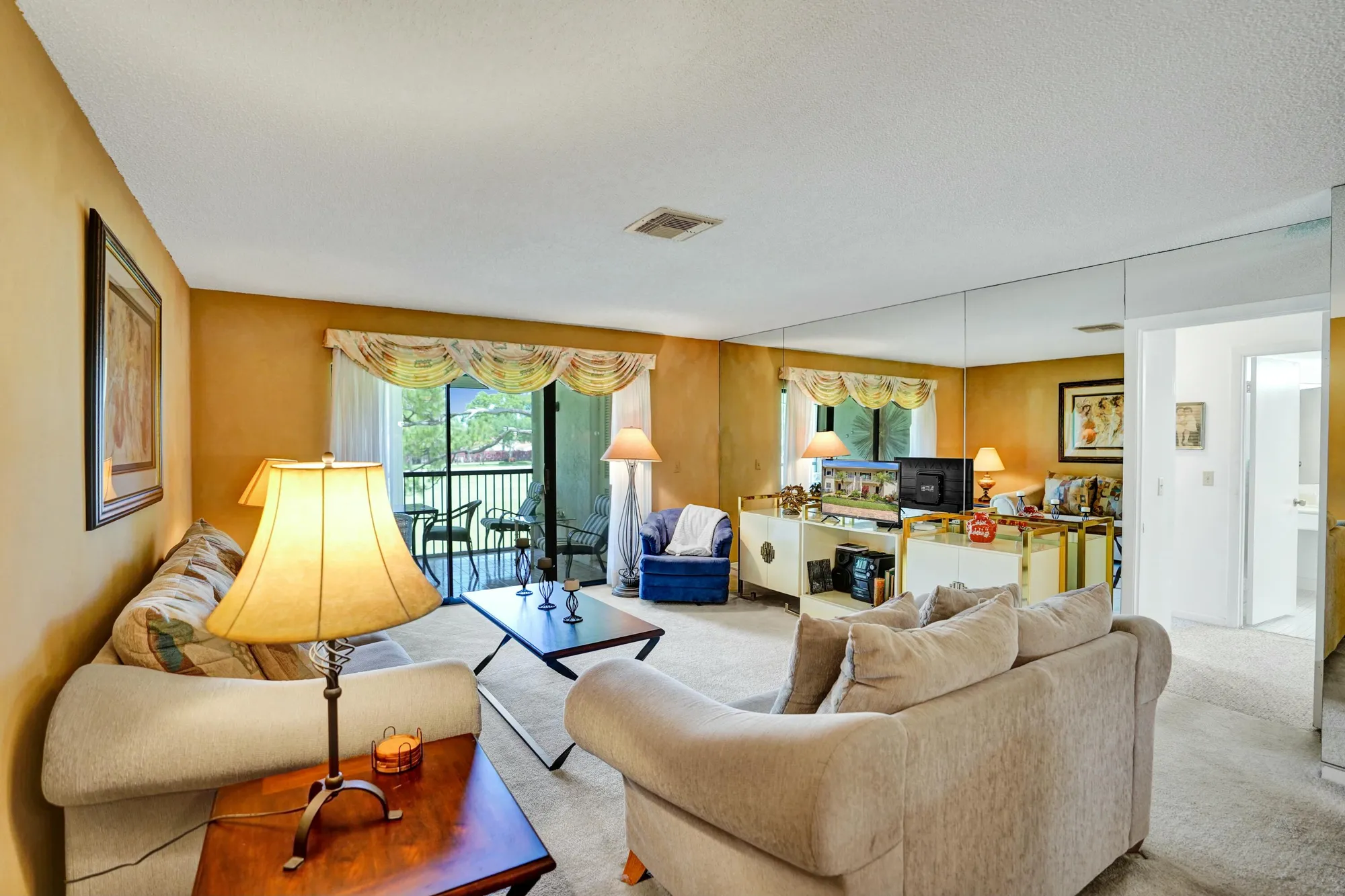 Property Slideshow image 14 of 64 | 19 stratford dr f, Boynton Beach, FL, 33436