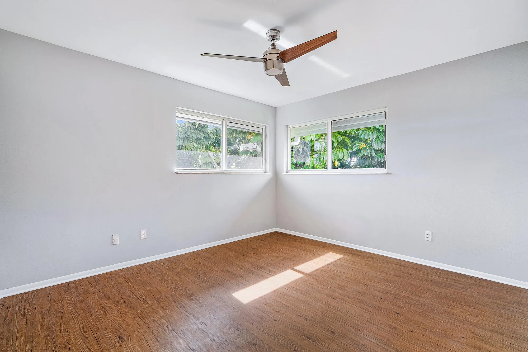 Property Slideshow image 9 of 19 | 2929 se ocean blvd m10, Stuart, FL, 34996