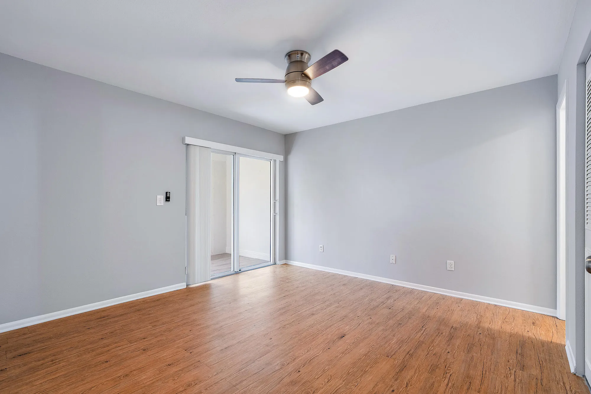 Property Slideshow image 10 of 19 | 2929 se ocean blvd m10, Stuart, FL, 34996