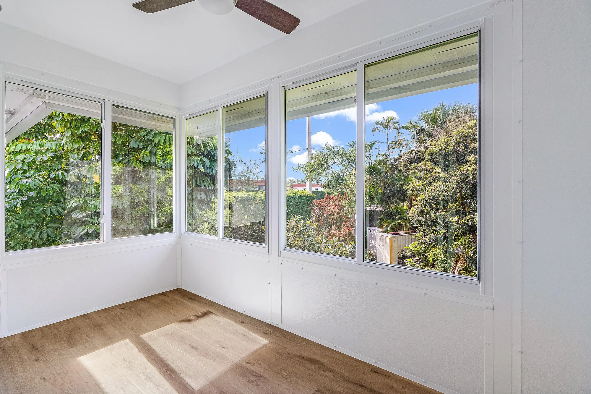 Property Slideshow image 12 of 19 | 2929 se ocean blvd m10, Stuart, FL, 34996