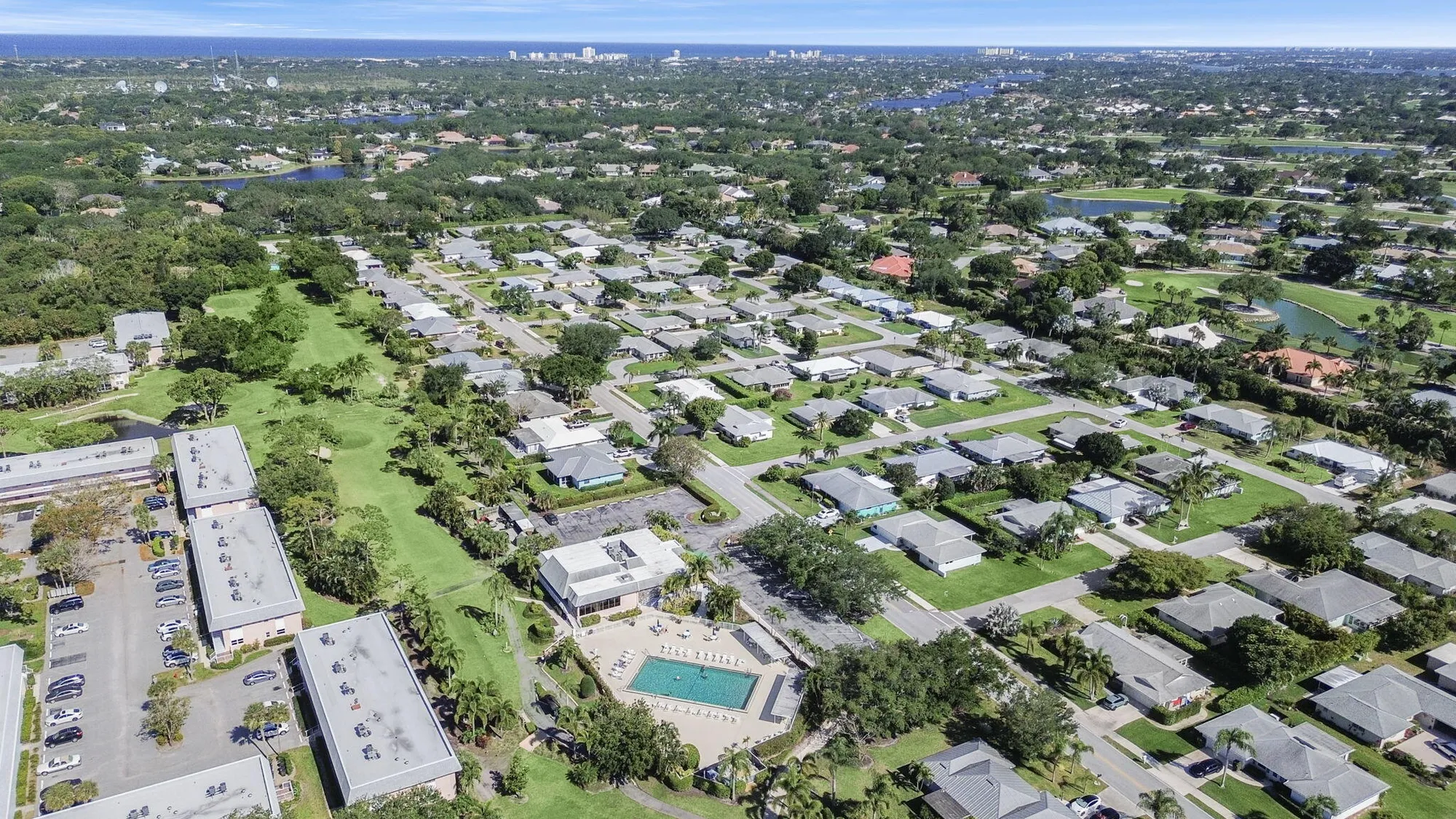 Property Slideshow image 16 of 17 | 18390 se courtview cir, Jupiter, FL, 33469