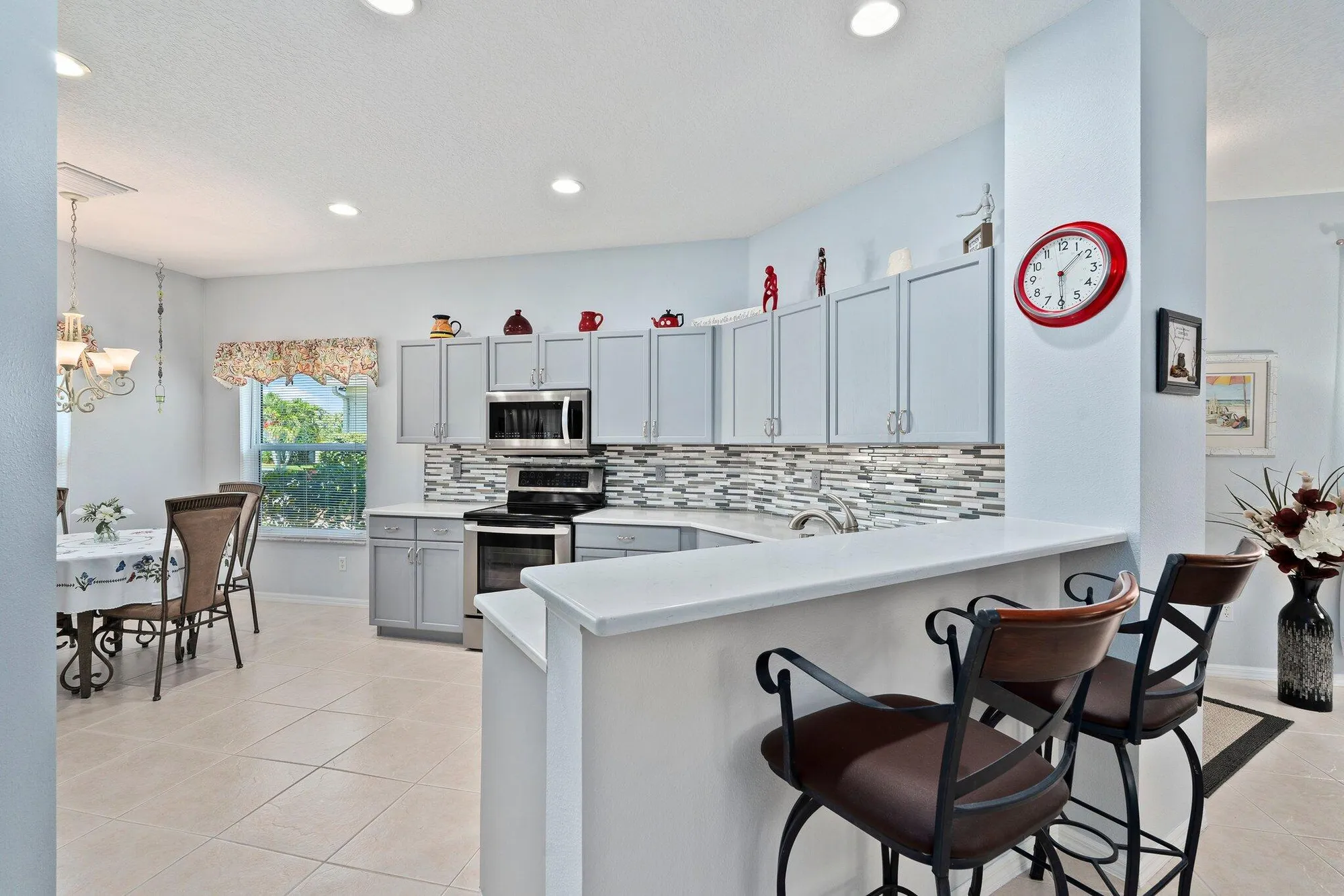 Property Slideshow image 15 of 43 | 343 sw coconut key way, Port Saint Lucie, FL, 34986