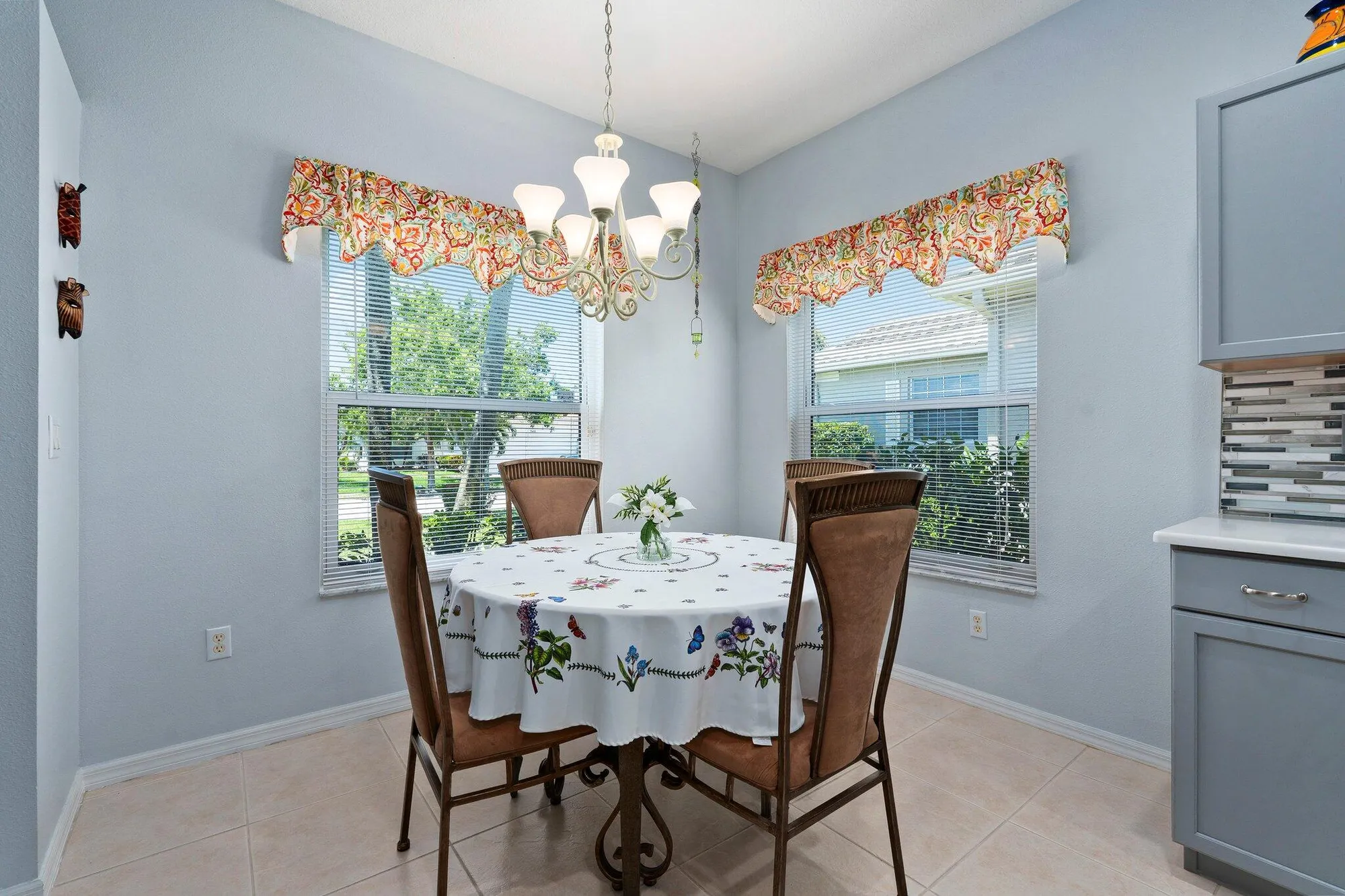 Property Slideshow image 16 of 43 | 343 sw coconut key way, Port Saint Lucie, FL, 34986