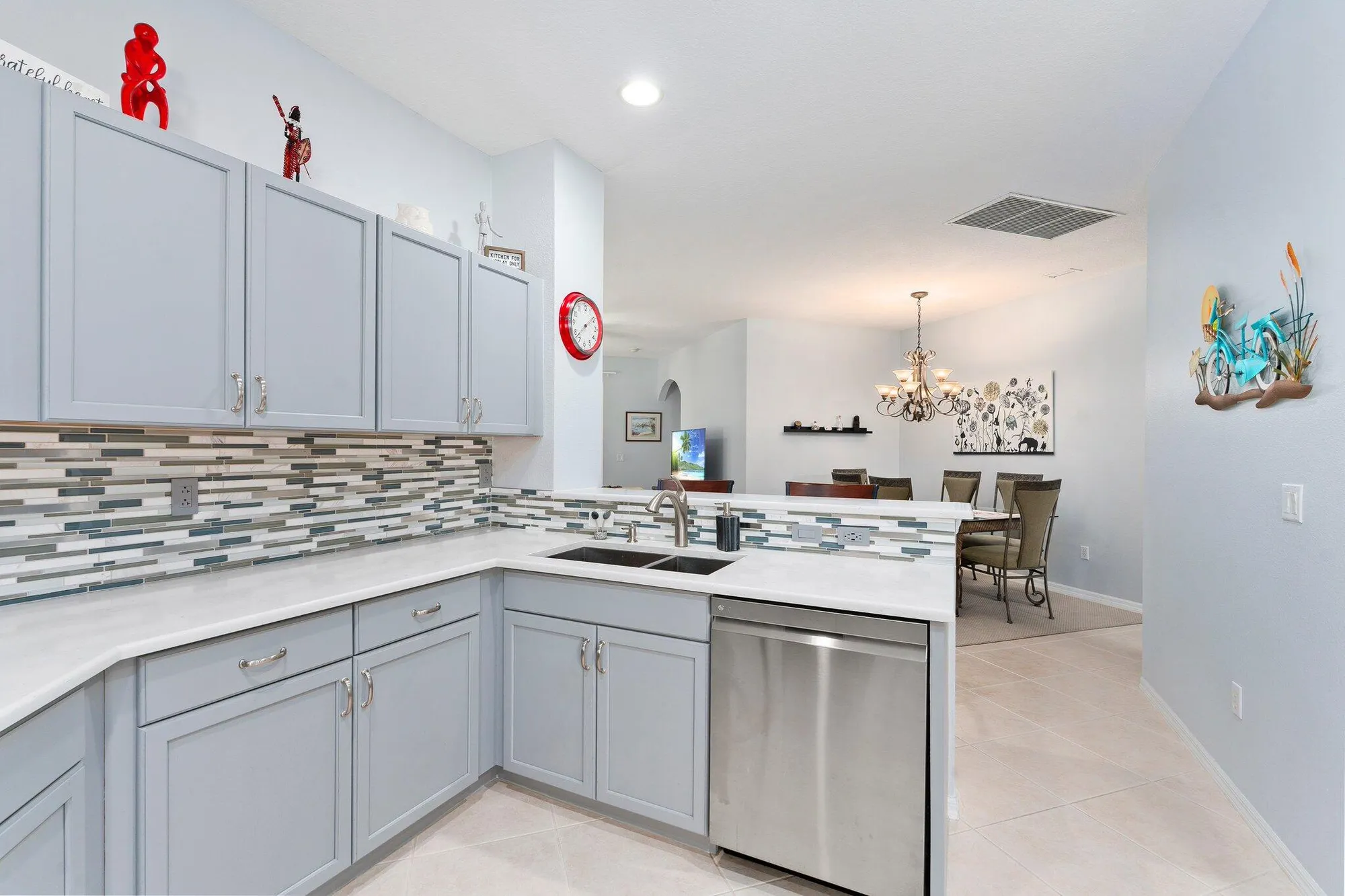 Property Slideshow image 20 of 43 | 343 sw coconut key way, Port Saint Lucie, FL, 34986