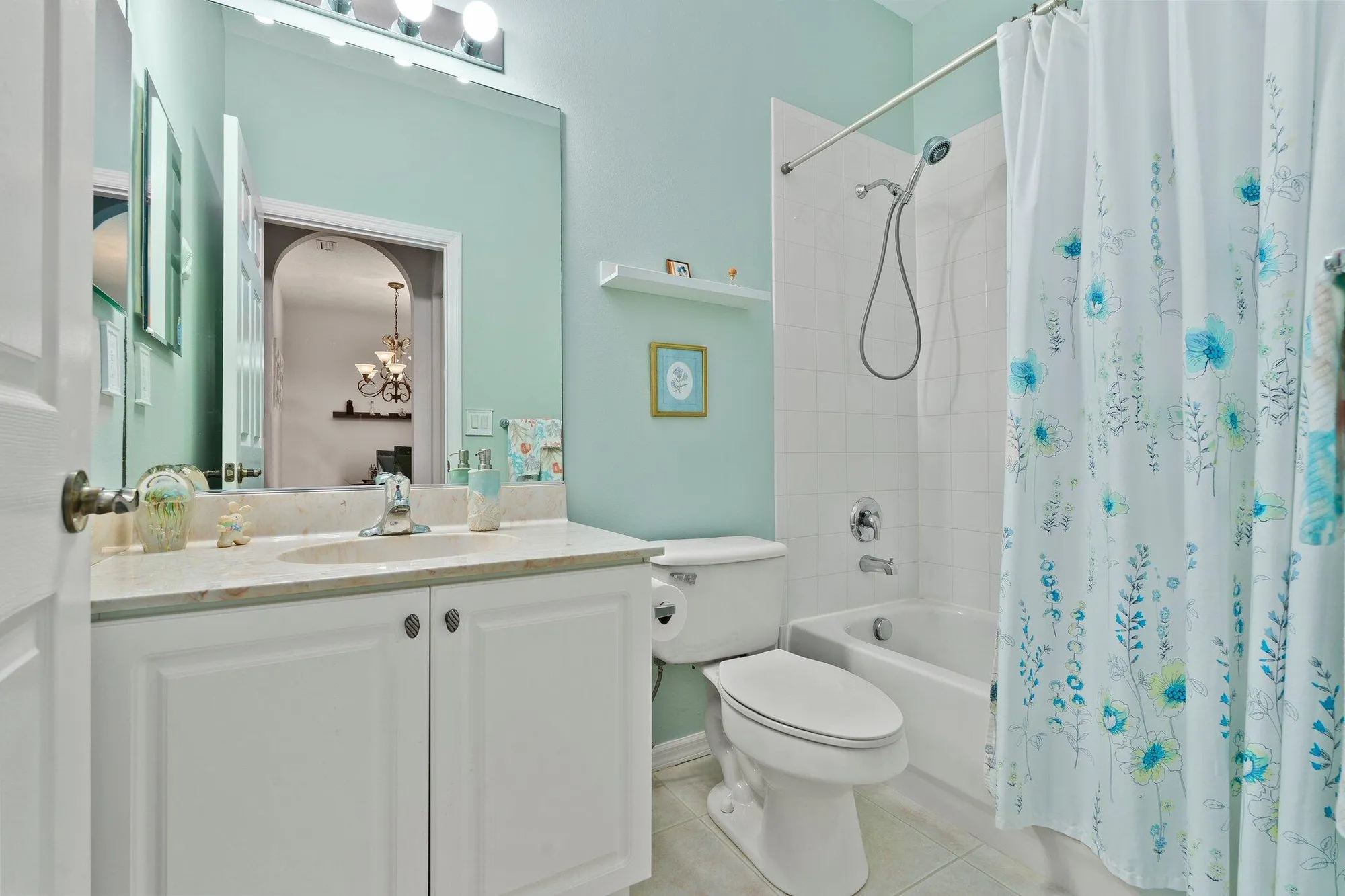 Property Slideshow image 23 of 43 | 343 sw coconut key way, Port Saint Lucie, FL, 34986
