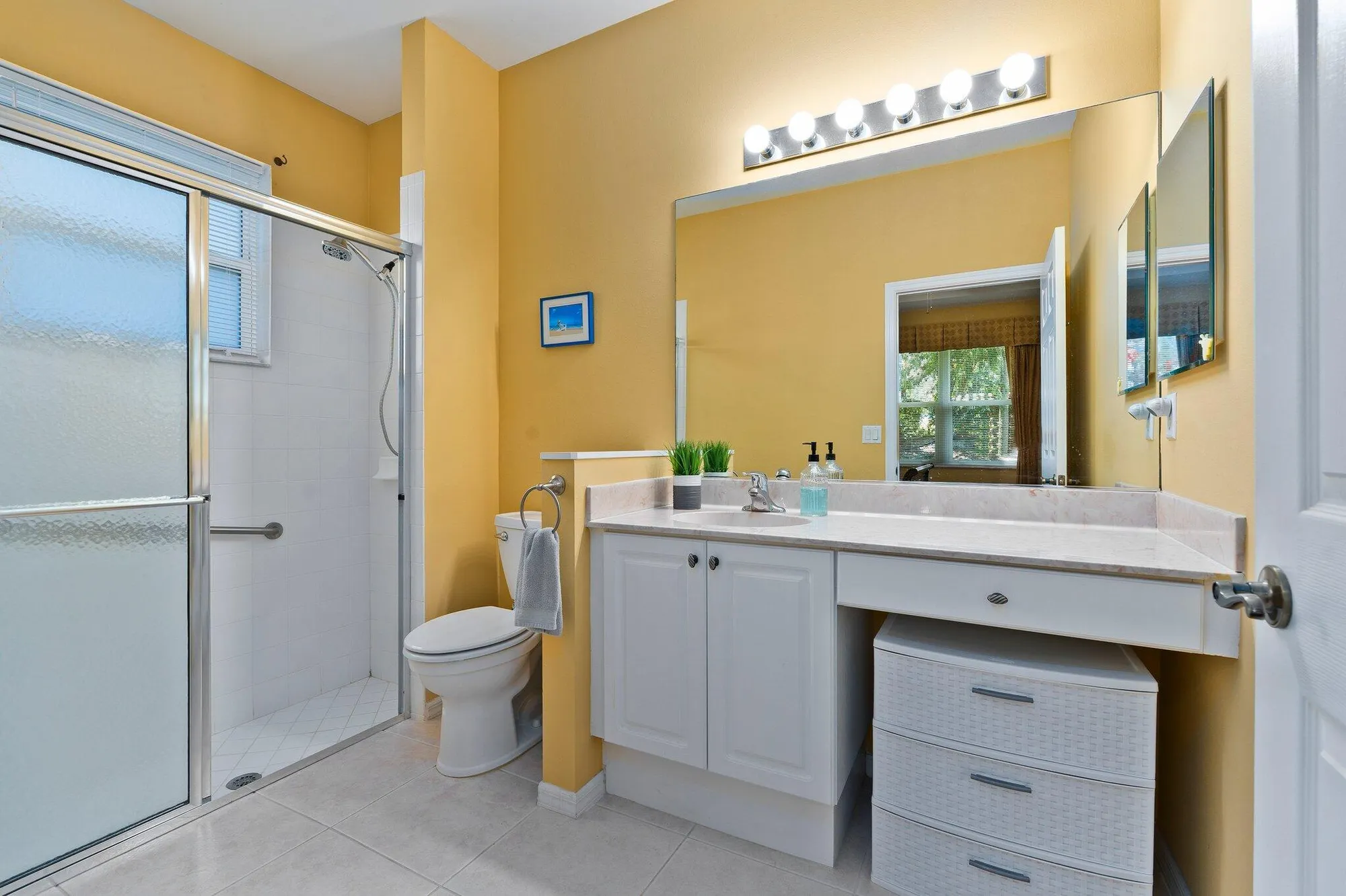 Property Slideshow image 26 of 43 | 343 sw coconut key way, Port Saint Lucie, FL, 34986