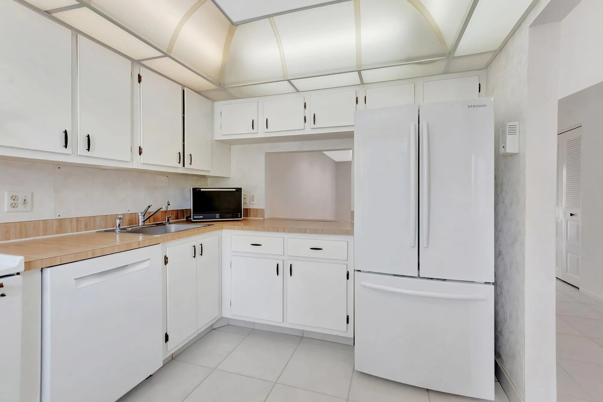 Property Slideshow image 11 of 34 | 7956 eastlake dr unit e 16-e, Boca Raton, FL, 33433