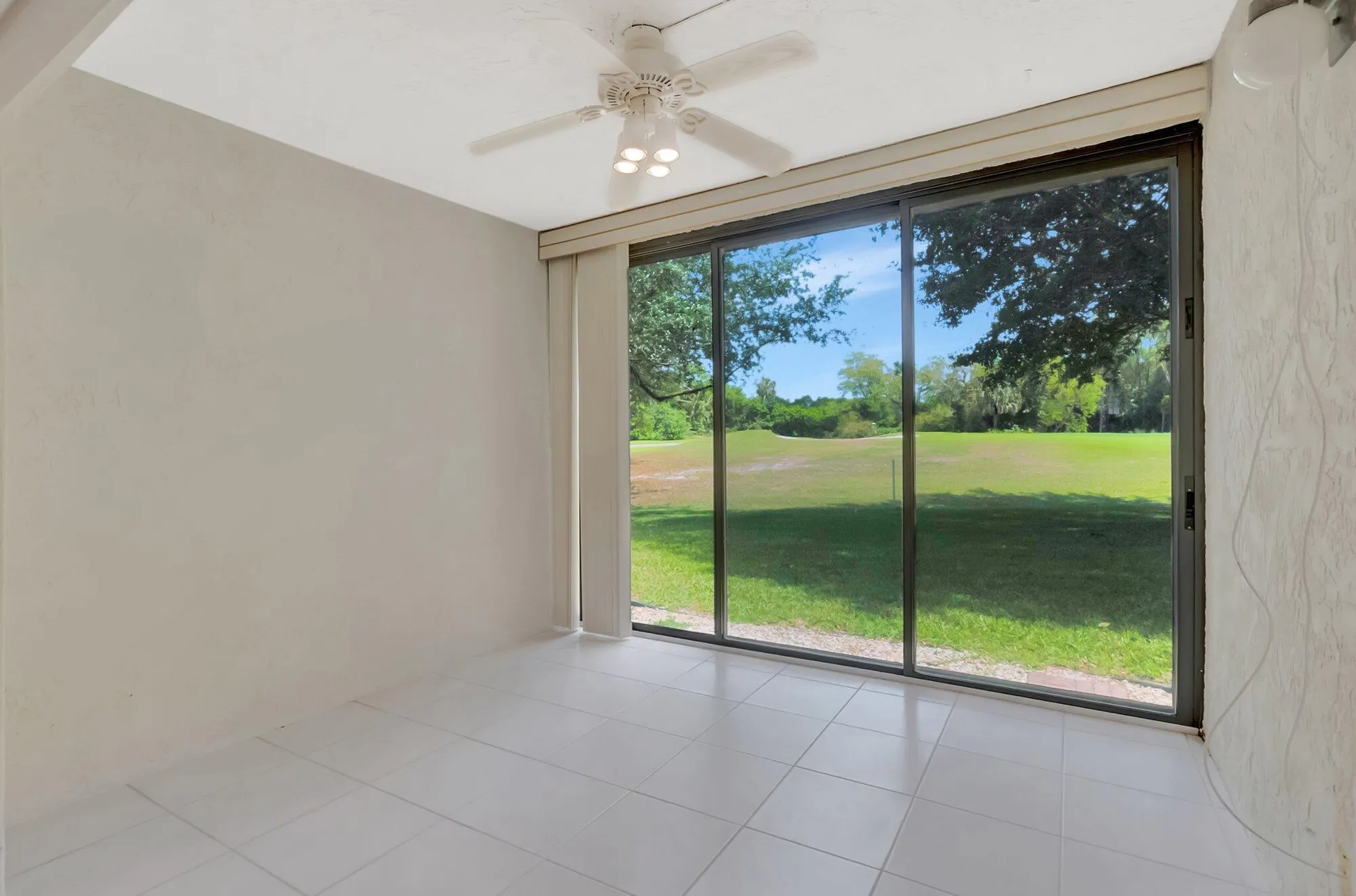 Property Slideshow image 8 of 34 | 7956 eastlake dr unit e 16-e, Boca Raton, FL, 33433