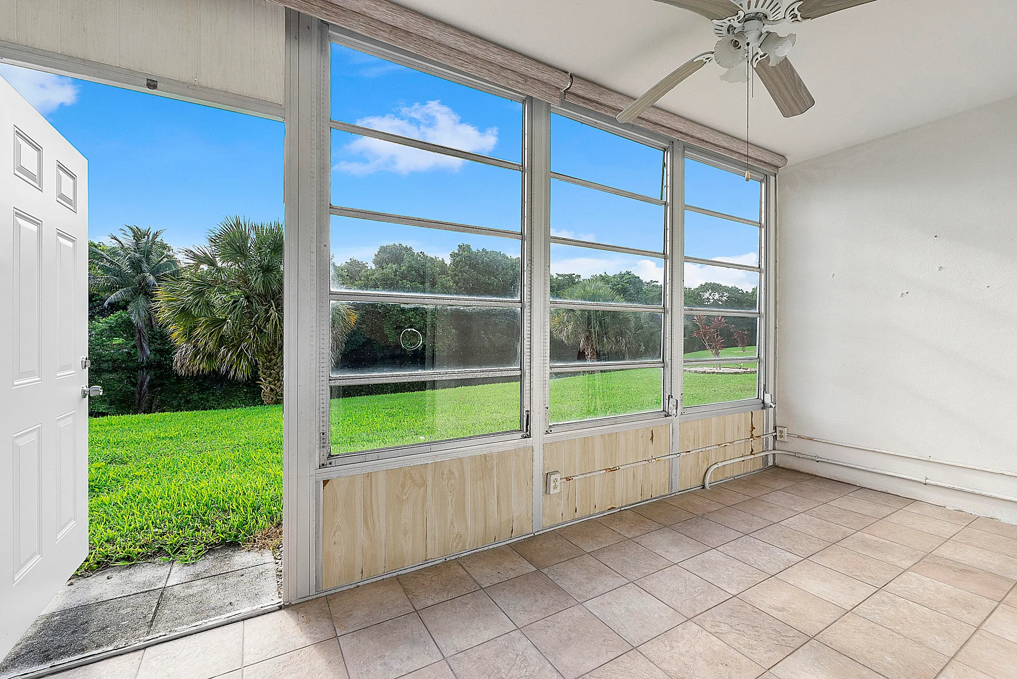 Property Slideshow image 11 of 14 | 1012 newport g # 1012, Deerfield Beach, FL, 33442