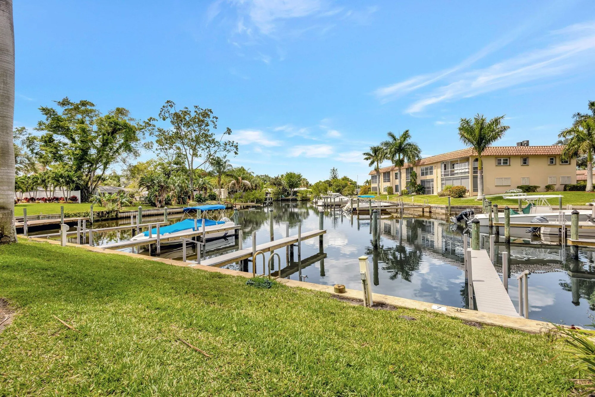 Property Slideshow image 5 of 50 | 2600 s kanner hwy a3, Stuart, FL, 34994