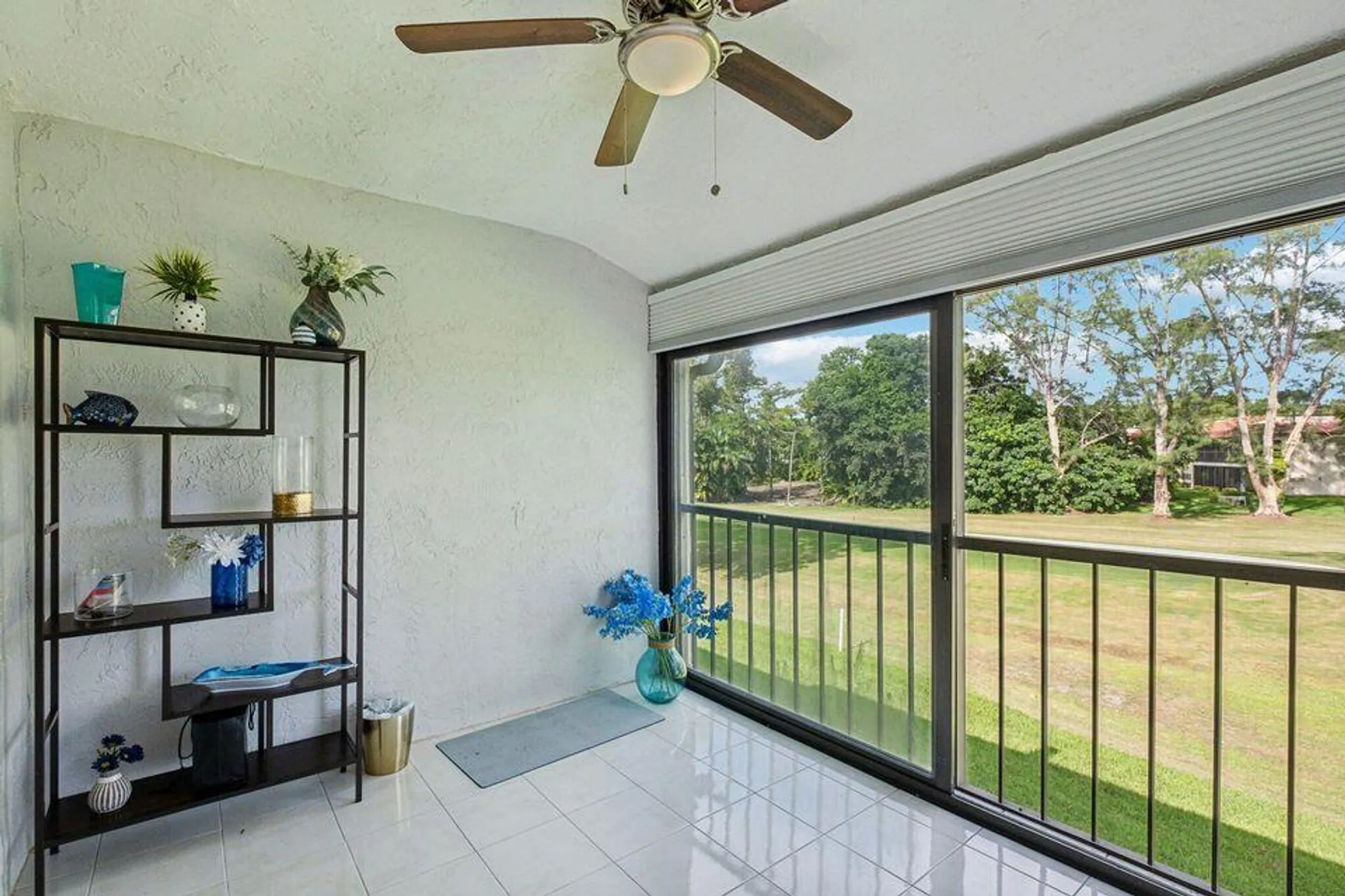 Property Slideshow image 15 of 38 | 21662 arriba real apt 44f, Boca Raton, FL, 33433