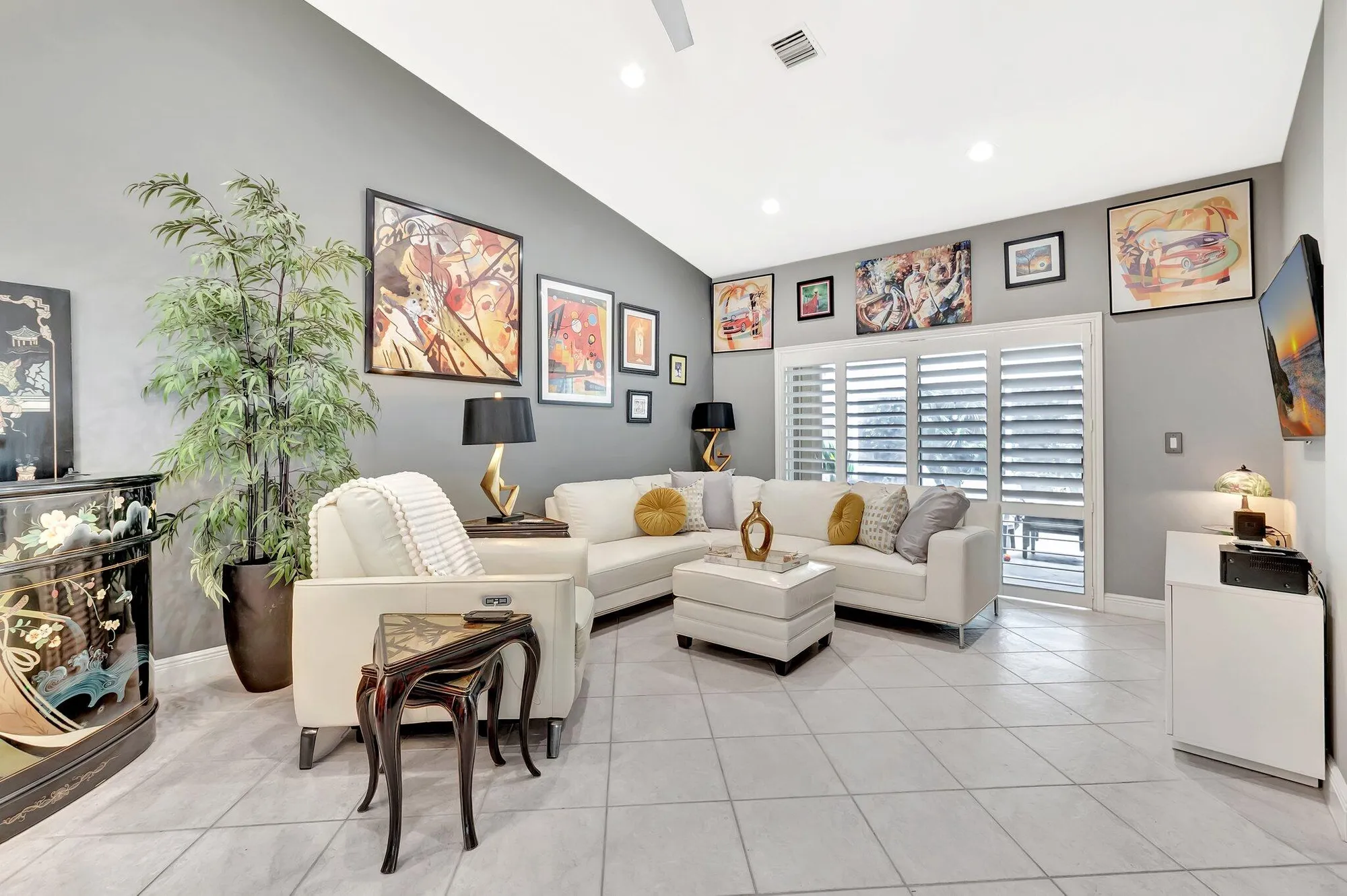 Property Slideshow image 8 of 68 | 15432 rosaire ln, Delray Beach, FL, 33484